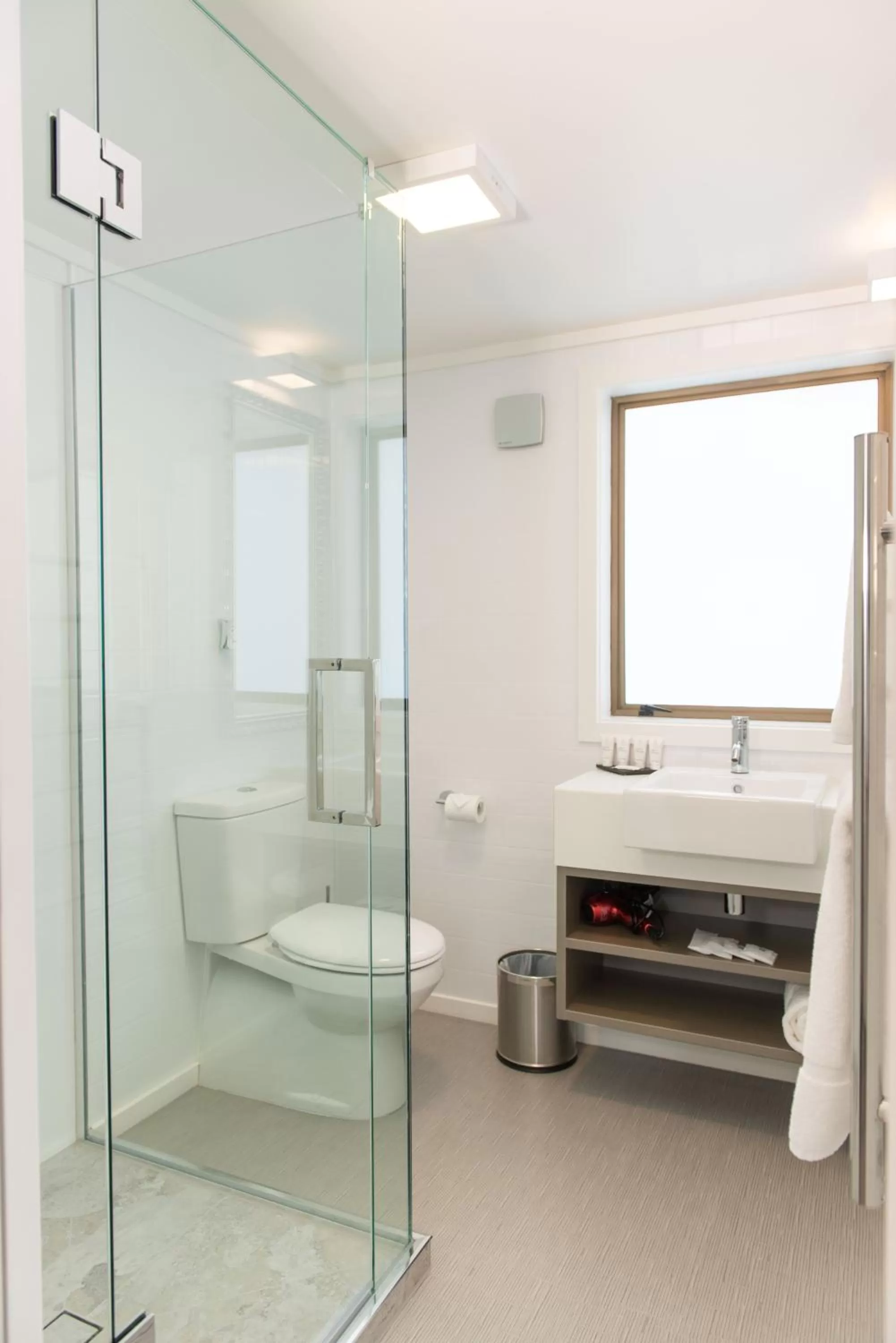 Bathroom in Aria on Bank