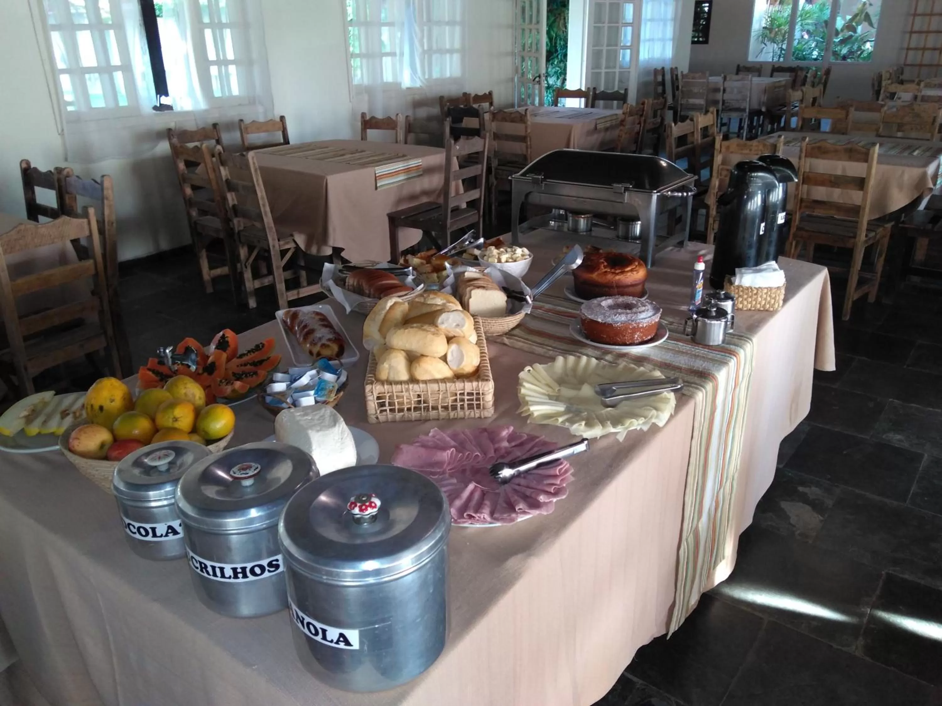 Breakfast in Pousada Flor da Serra