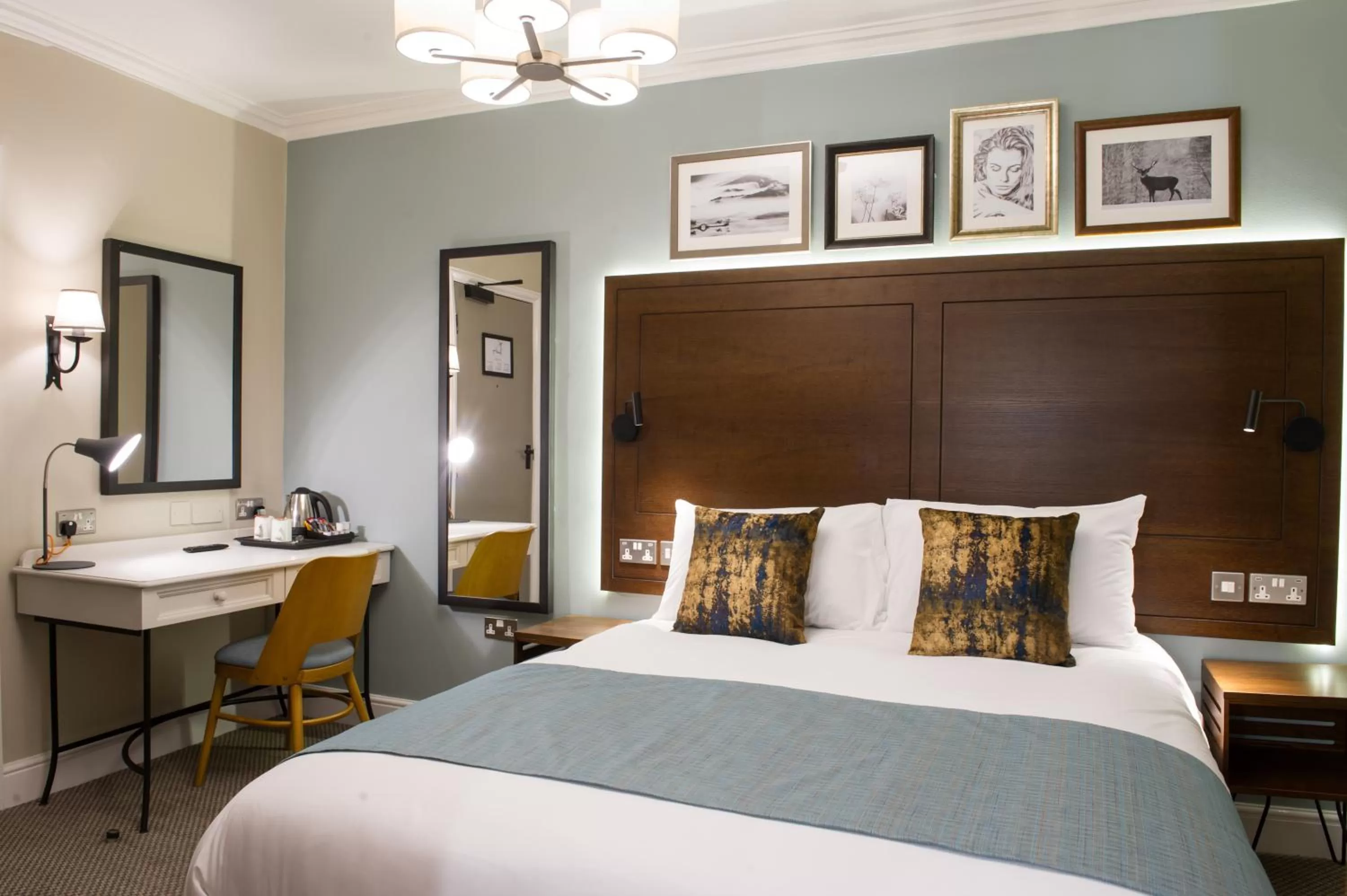 Bed in Balloch House by Innkeeper's Collection