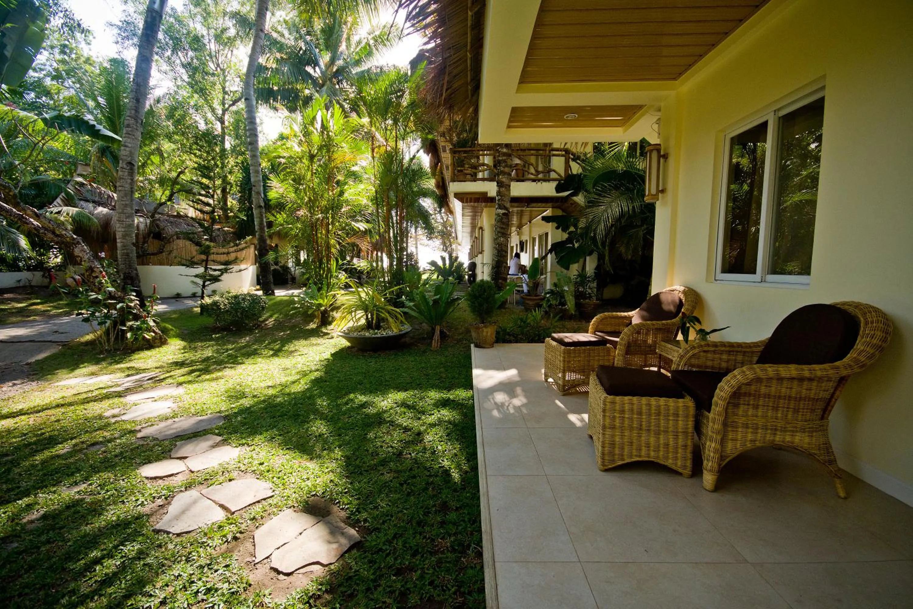 Patio in Mike's Dauin Dive Resort