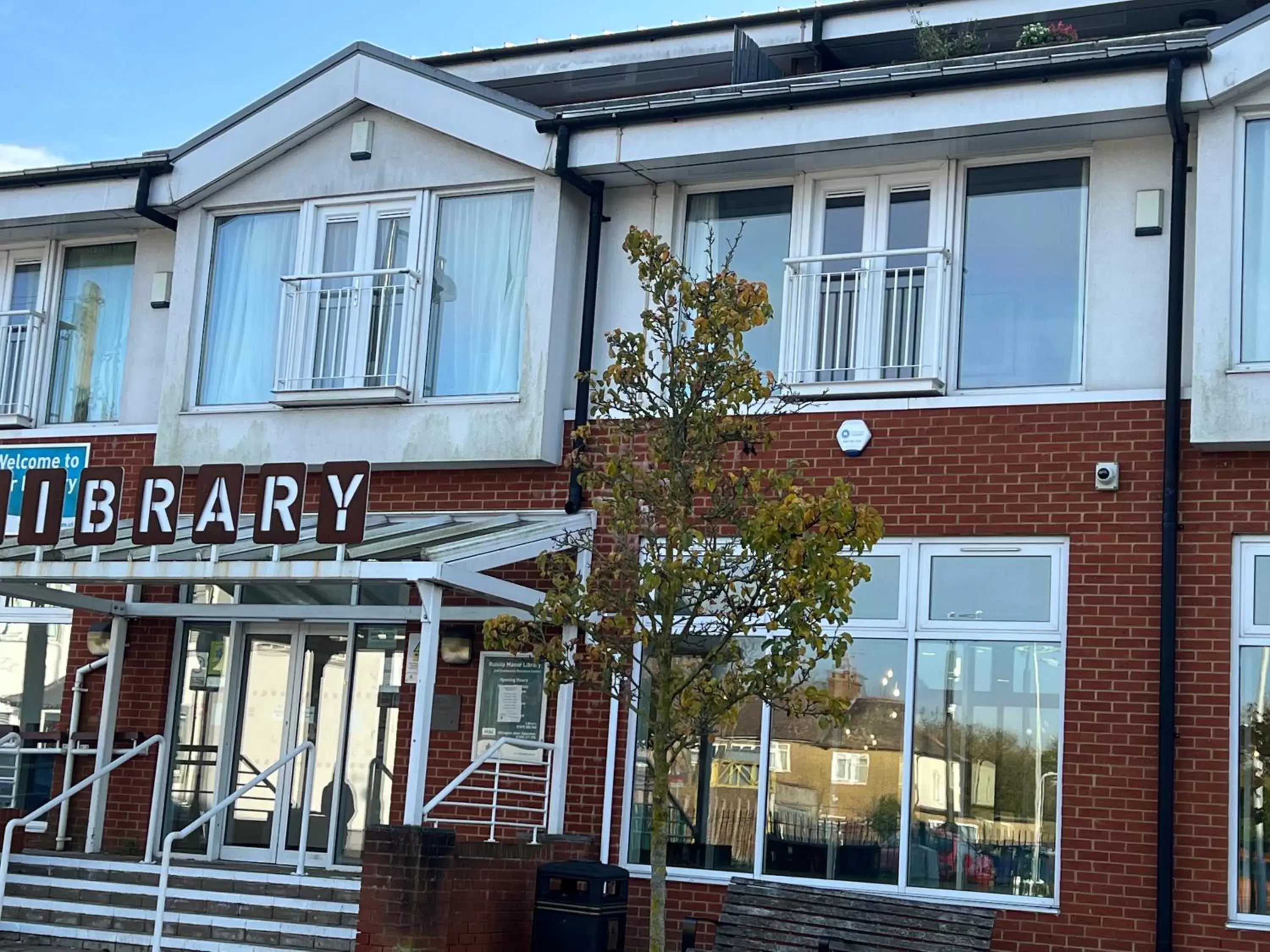 Deluxe Room in TJ Homes - Luxury Studio Suite with Garden View - Next to tube station London Deluxe Room in TJ Homes - Luxury Studio Suite with Garden View - Next to tube station London