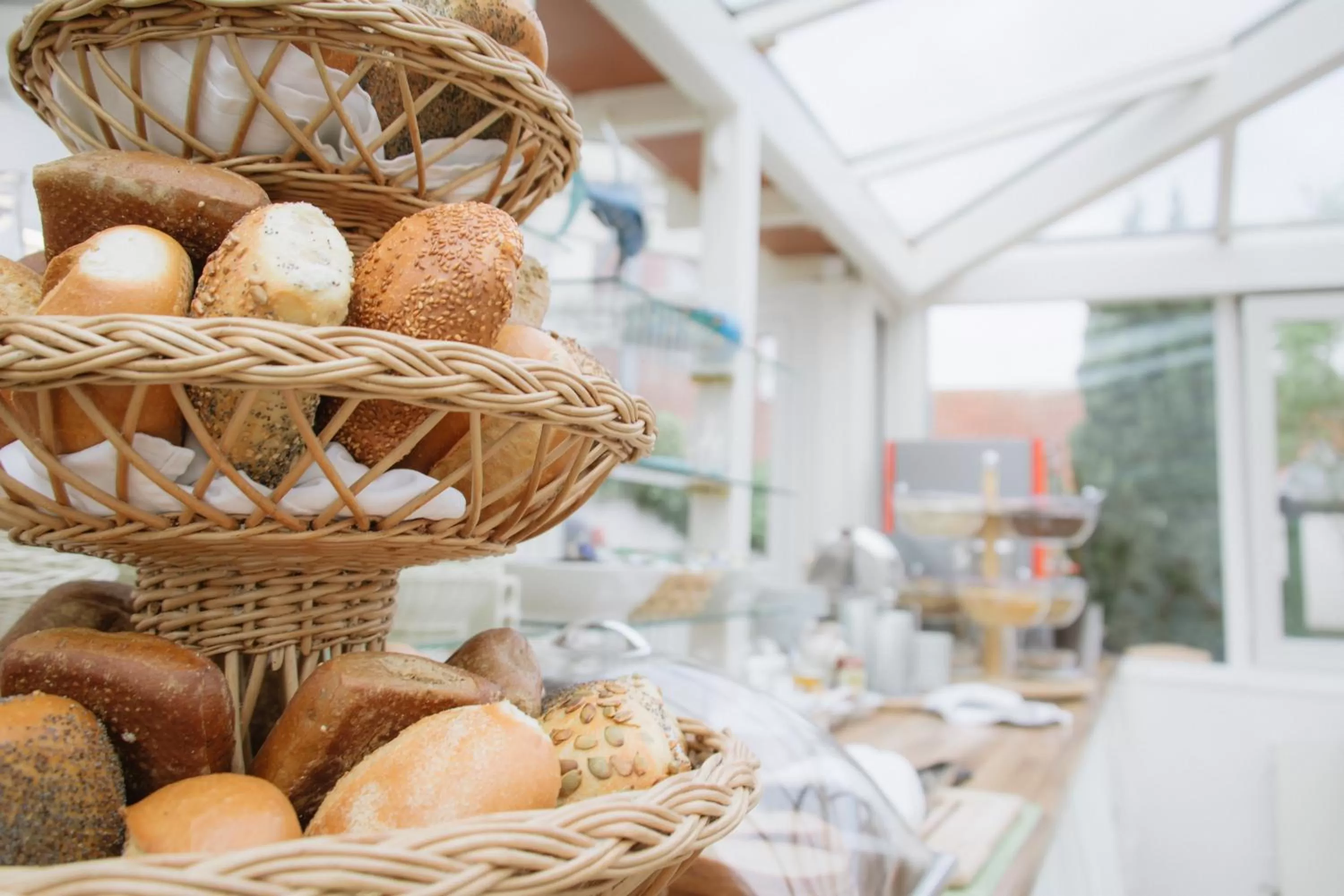 Buffet breakfast in Hotel Deutscher Kaiser