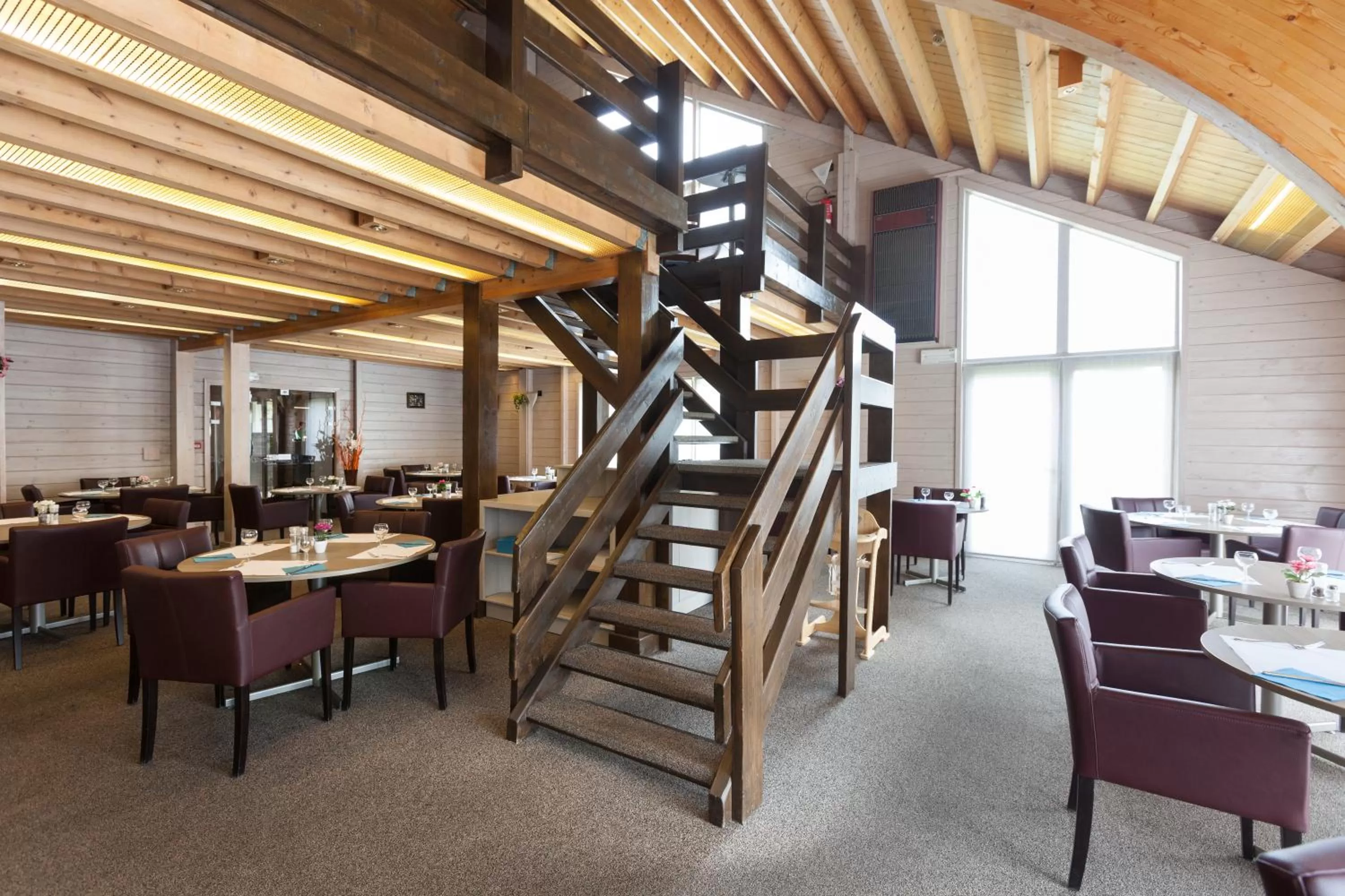 Restaurant/places to eat in Flanders Lodge Hotel