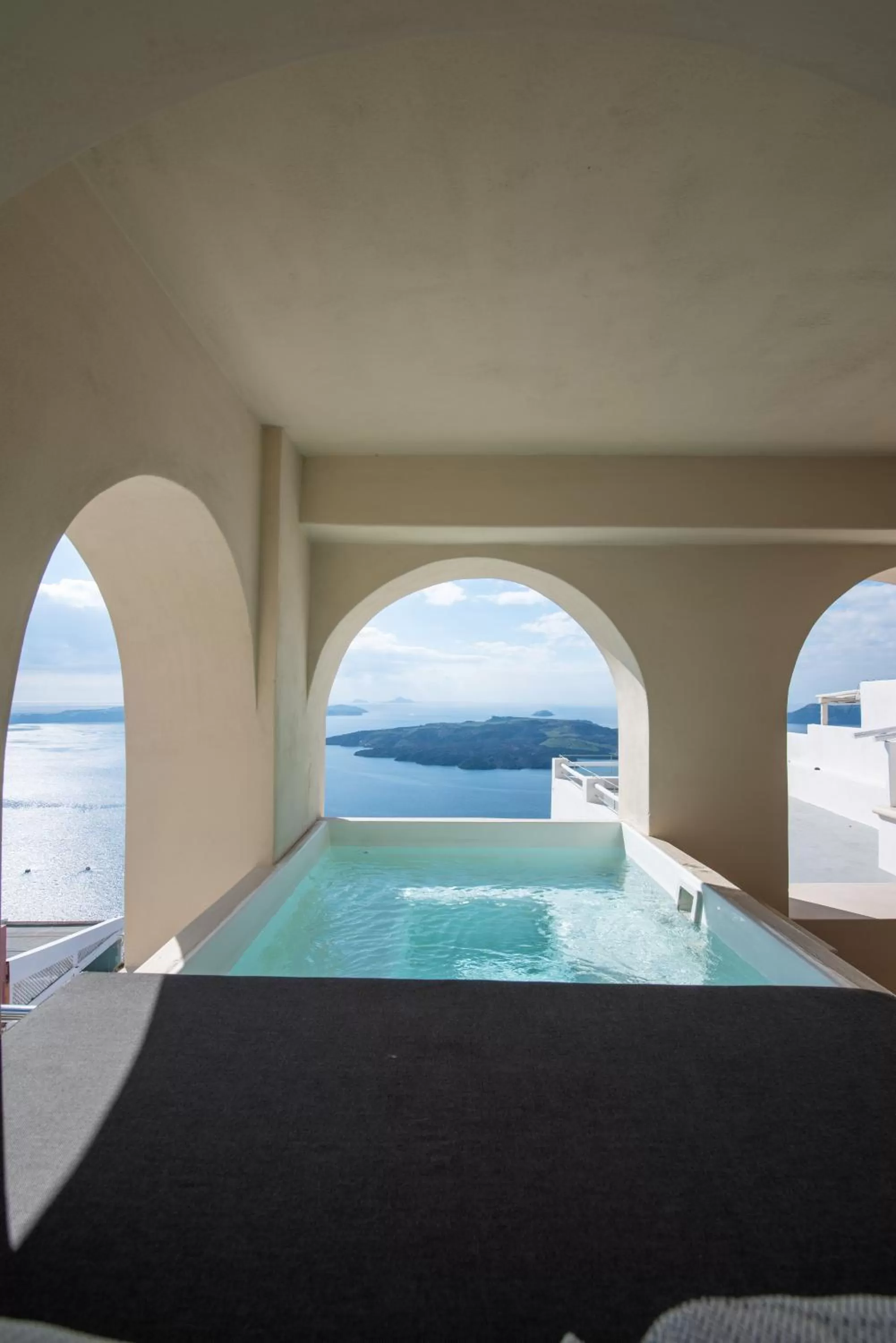 Caldera Cliff Illusion