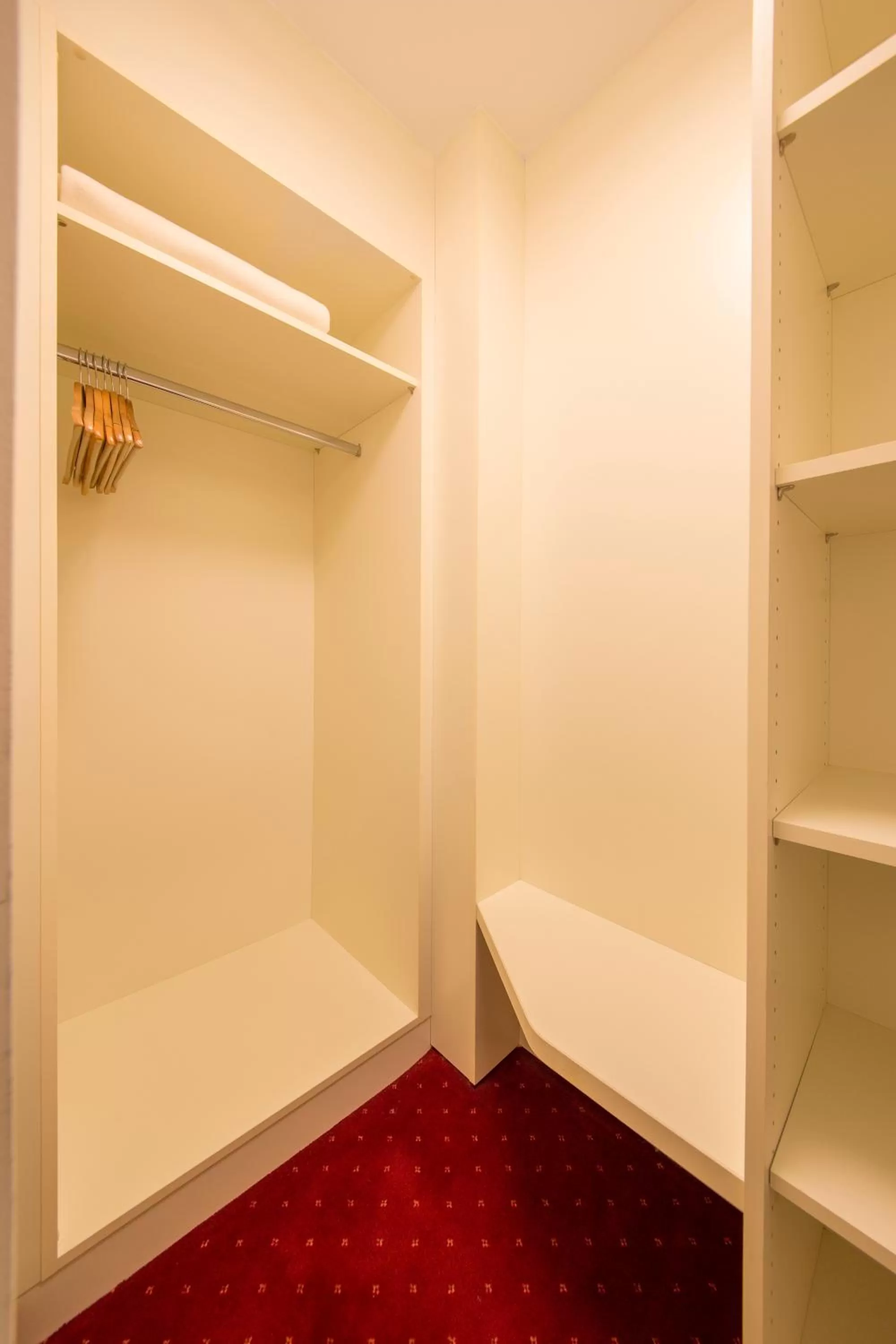 wardrobe in Michels Strandhotel Germania