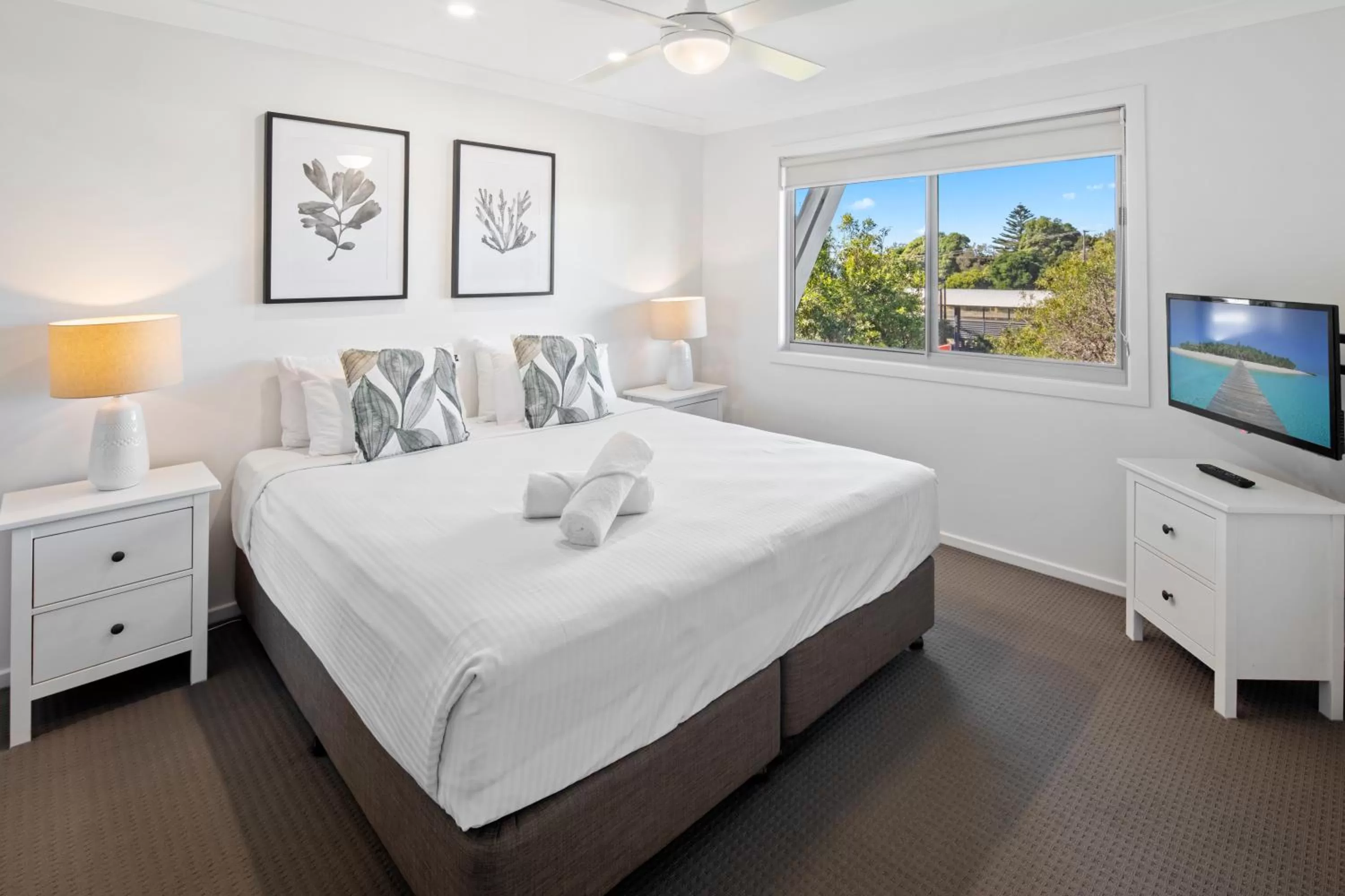 Bedroom, Bed in The Observatory Self Contained Apartments