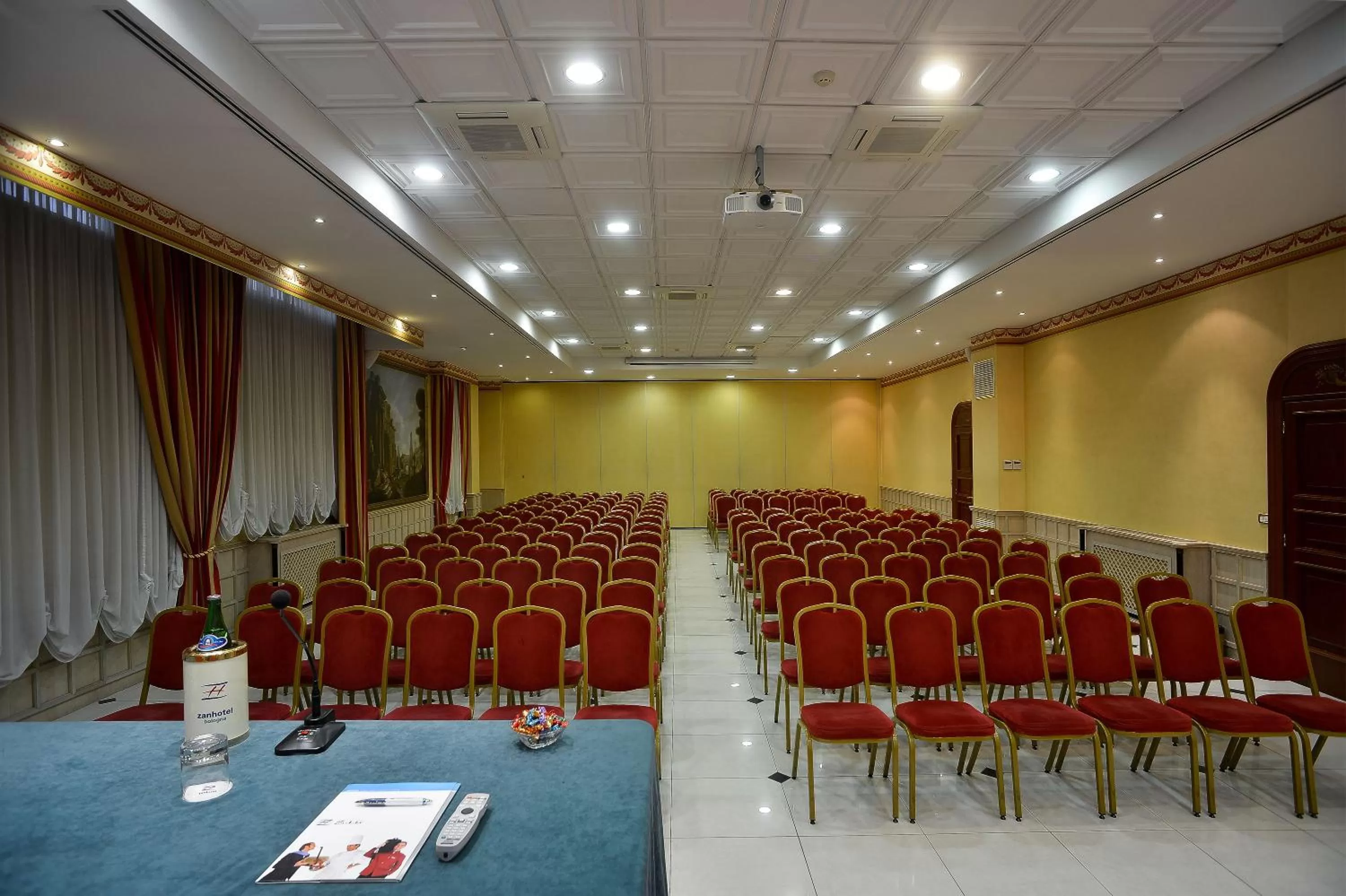 Meeting/conference room in Zanhotel Europa