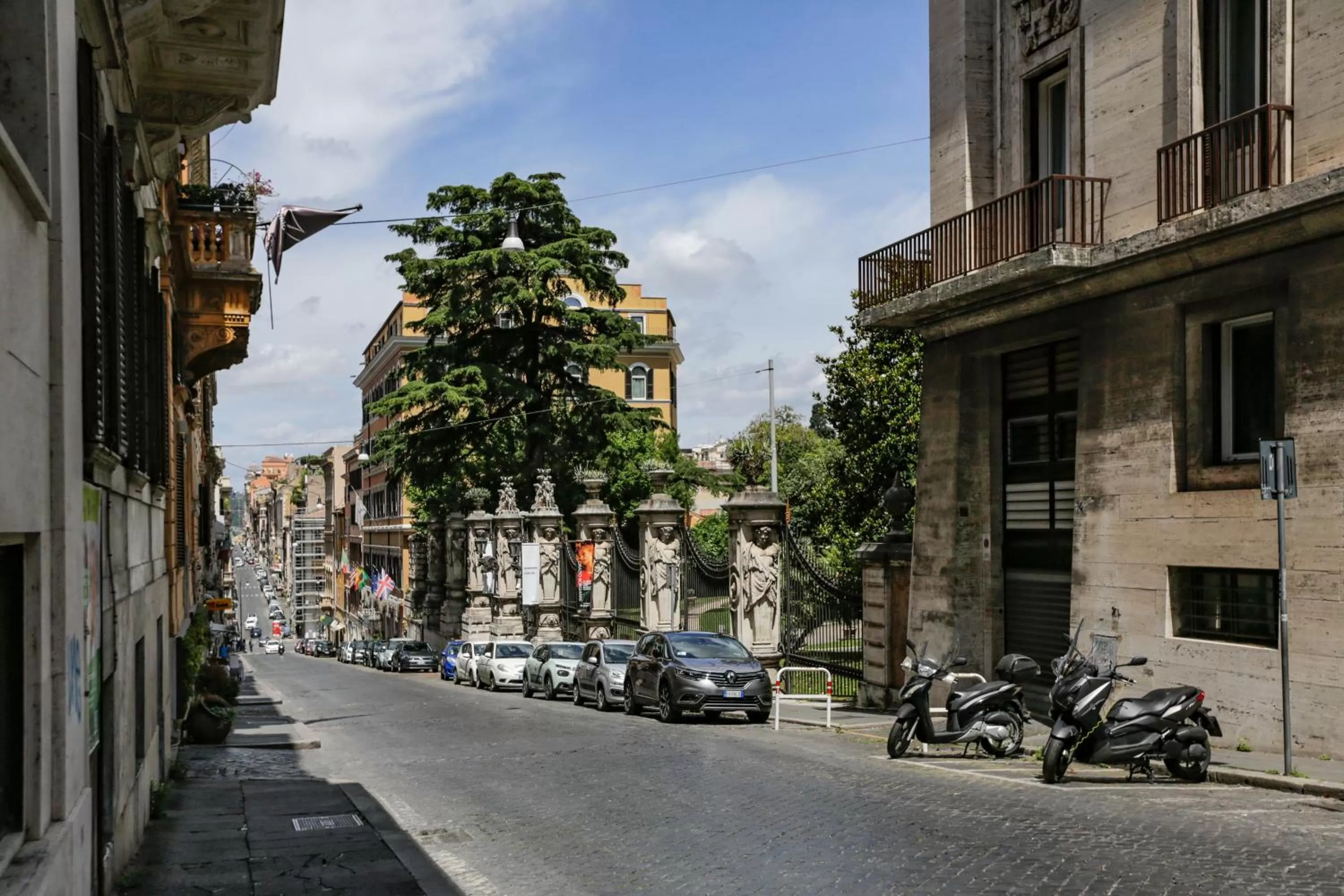 Area and facilities in Escape Luxury Suite - CA Domus Collection