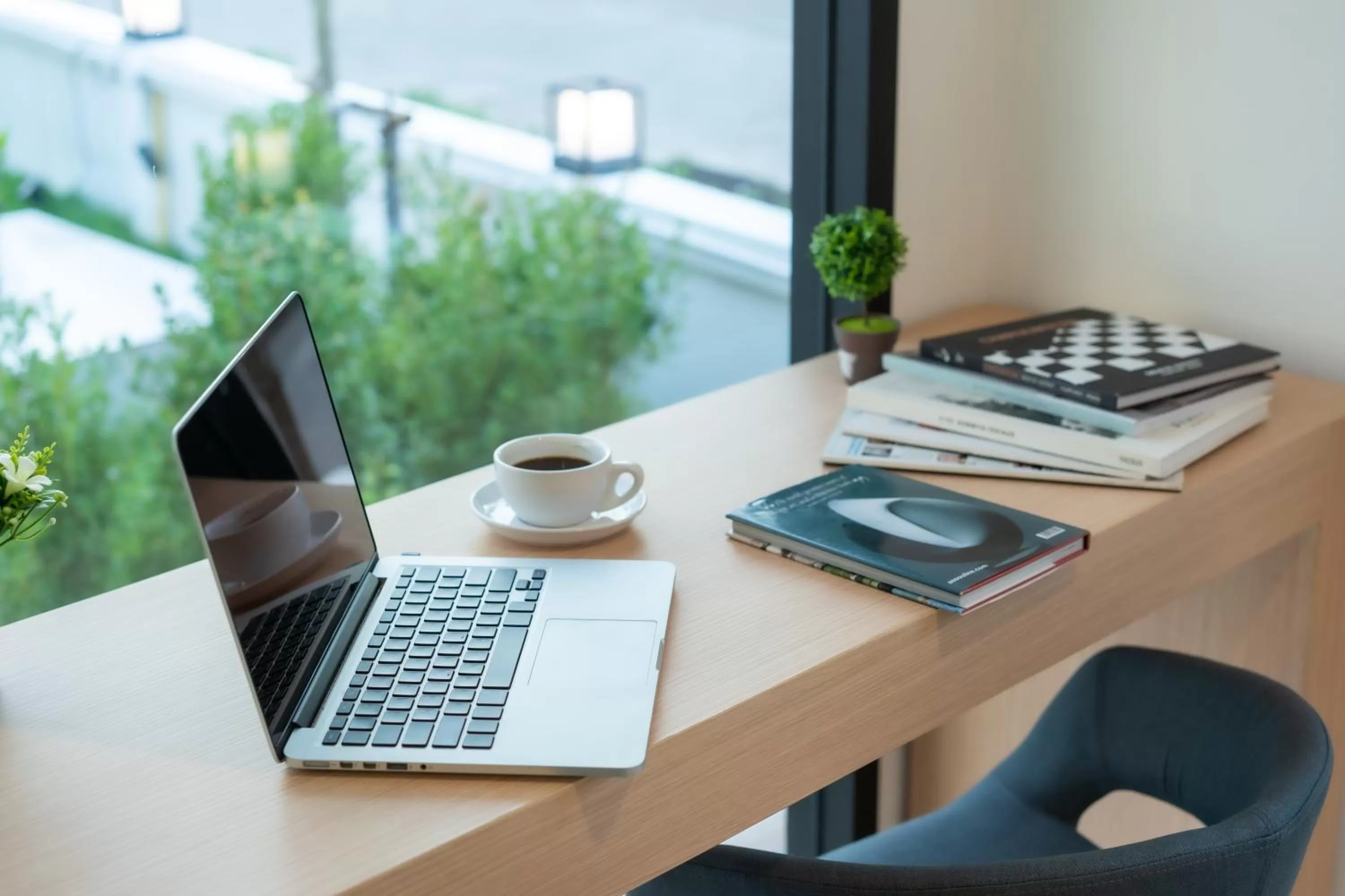 Dining area in Meesuk ChiangRai Hotel, SHA Certified
