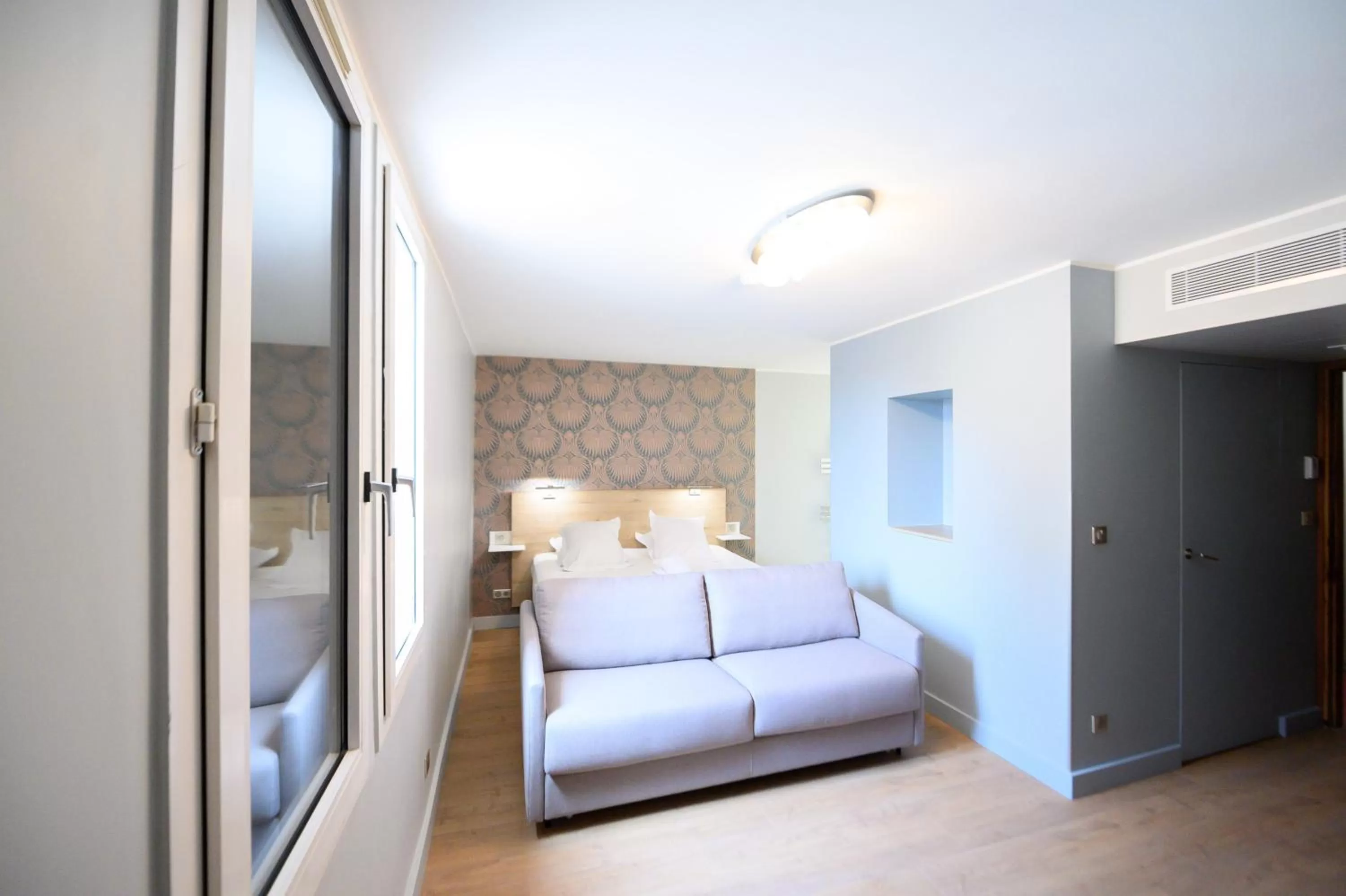 Junior Suite with Sauna Access in Grand Hôtel Dauphiné, Boutique Hôtel & Suites