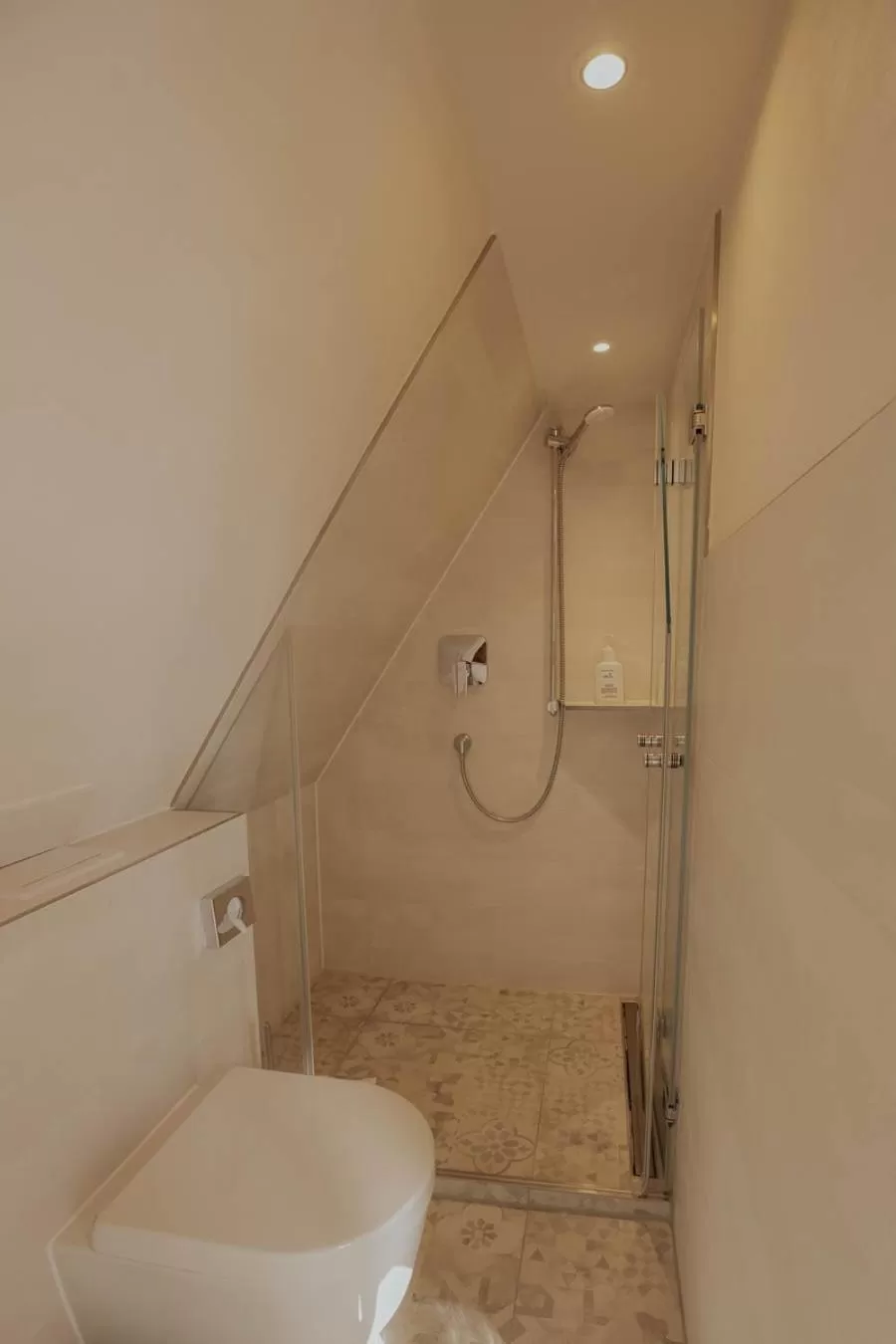 Bathroom in Altstadtmittehotel Sonne