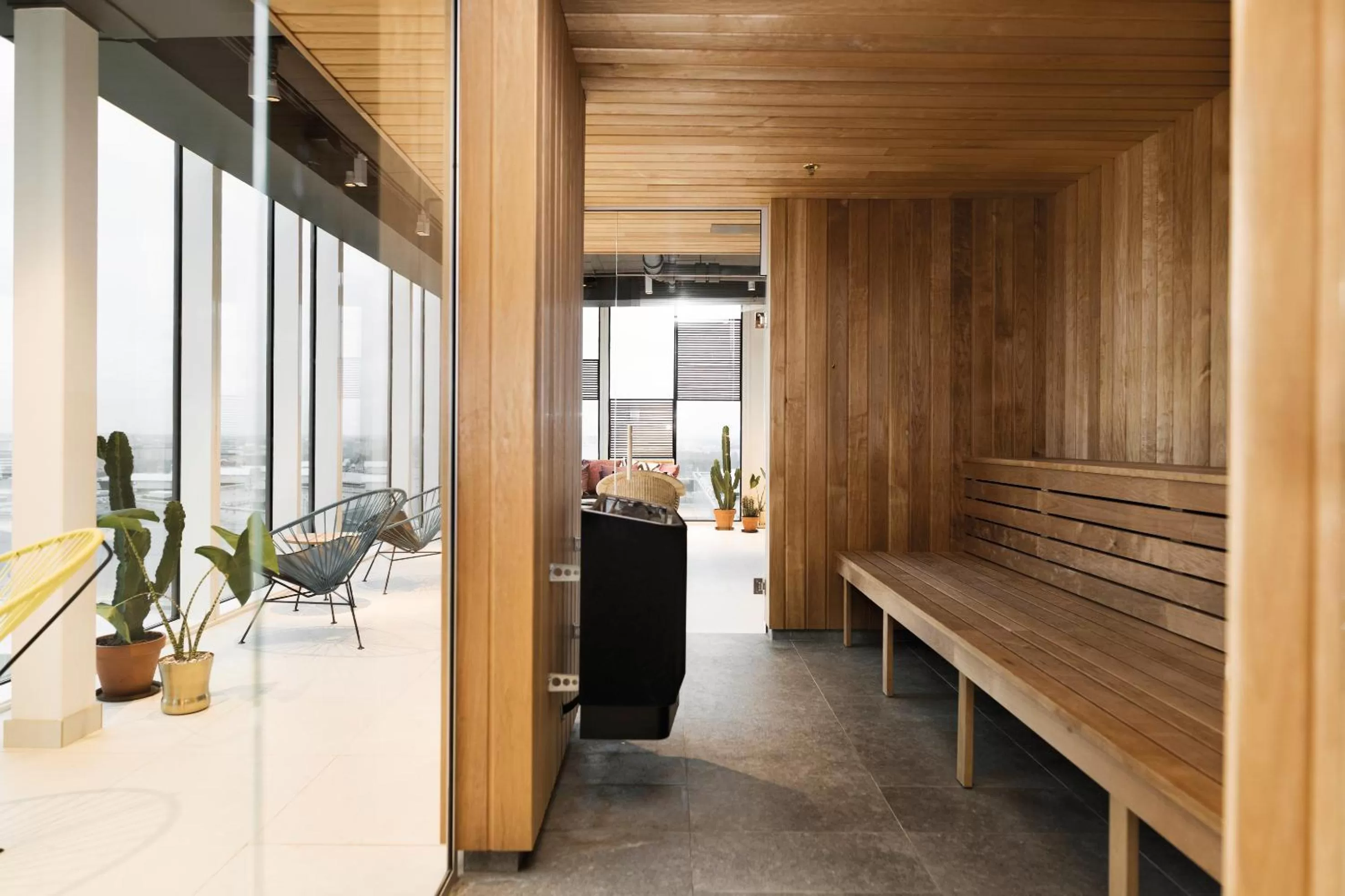 Sauna in Elite Hotel Carolina Tower