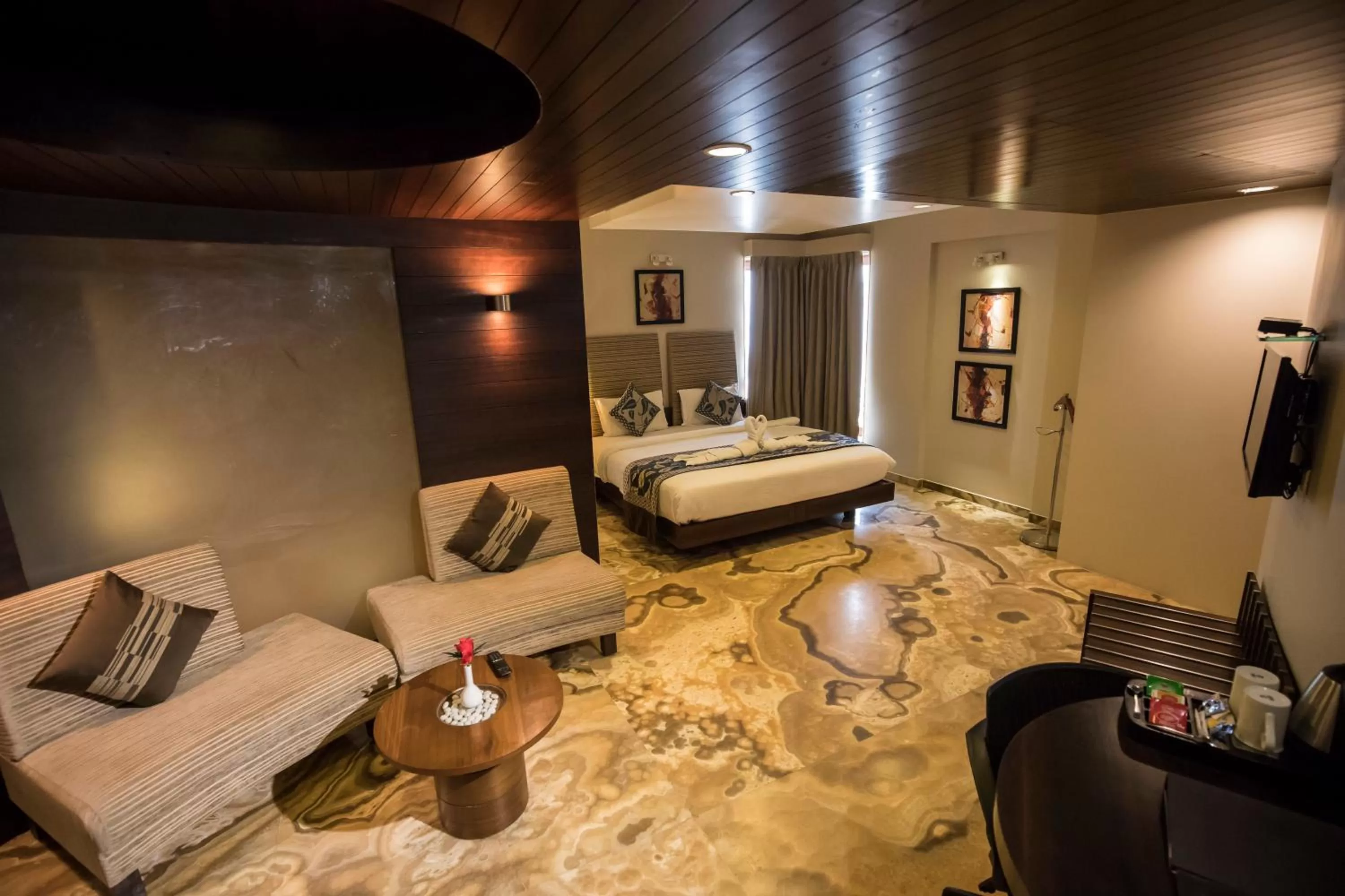 Photo of the whole room, Bed in Bizz The Hotel