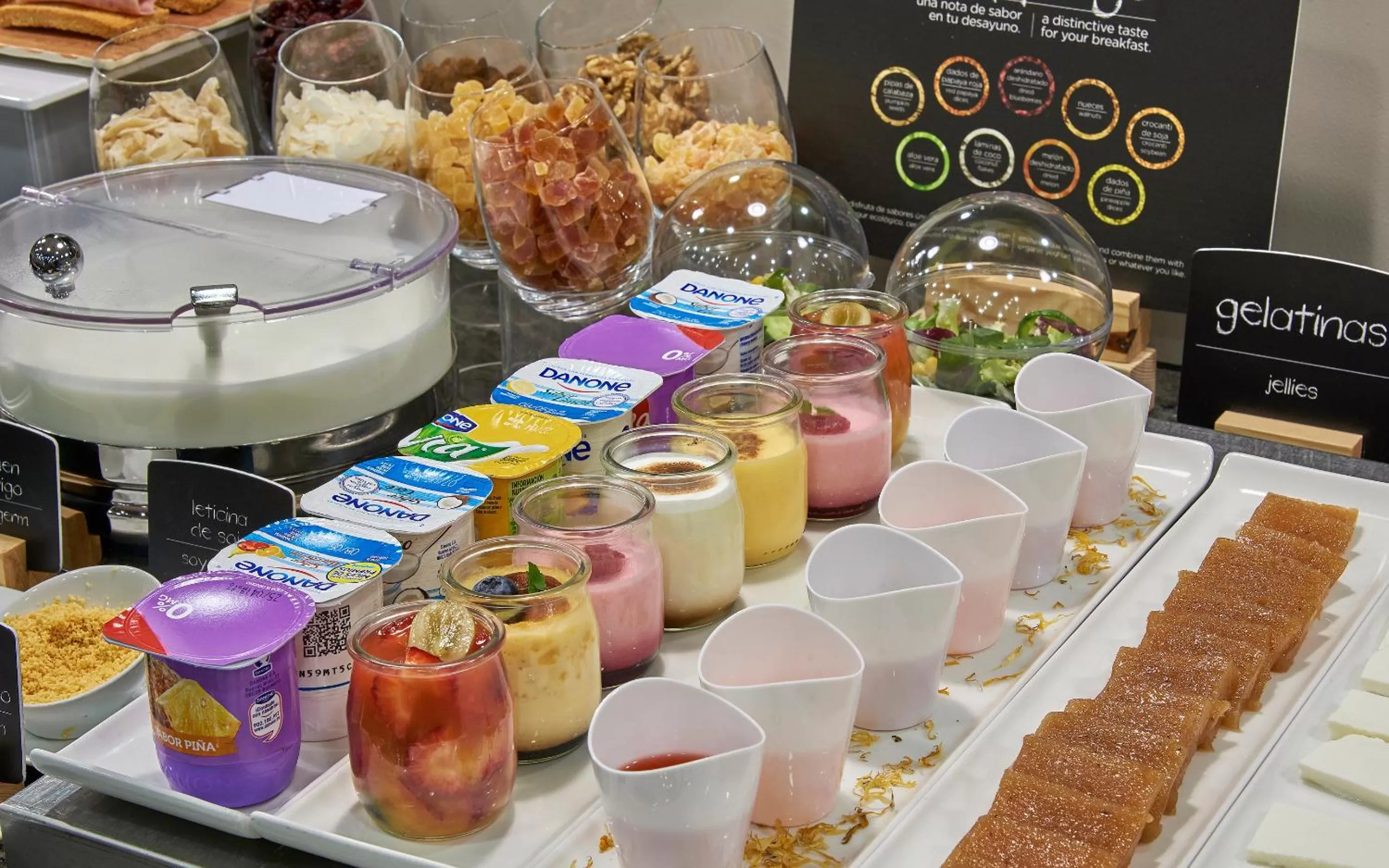 Buffet breakfast in Hesperia Vigo