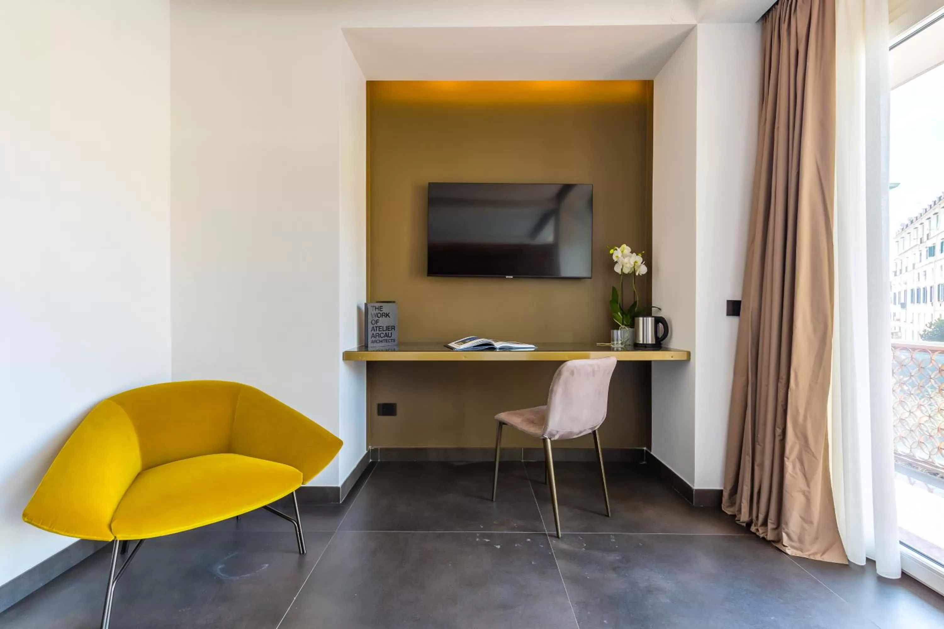 TV and multimedia in Dei Martiri Suite