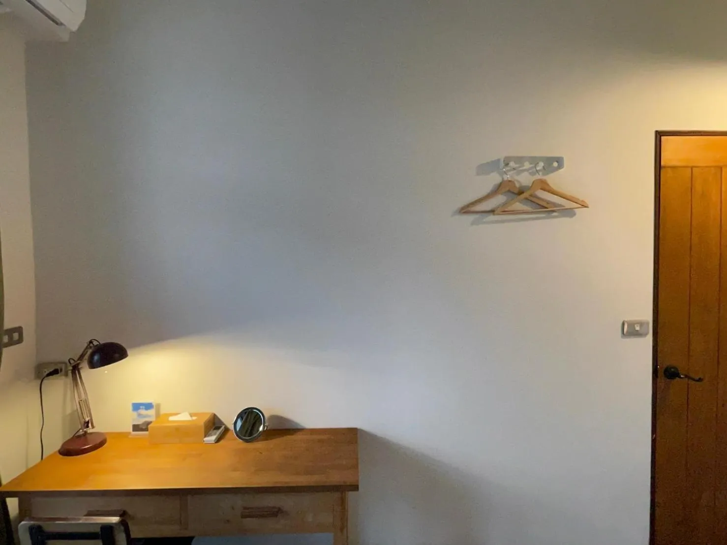 Decorative detail in Cozy House Hostel