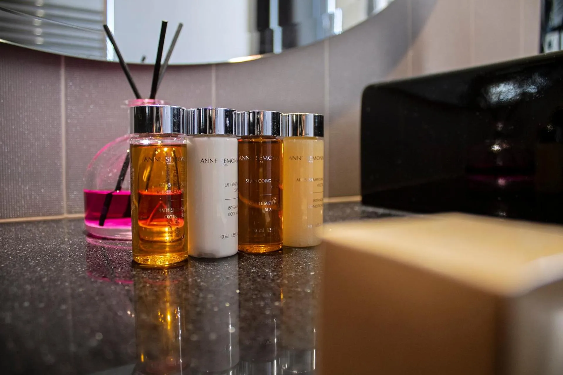 Privilege Room with Terrace in Hôtel Le Canberra