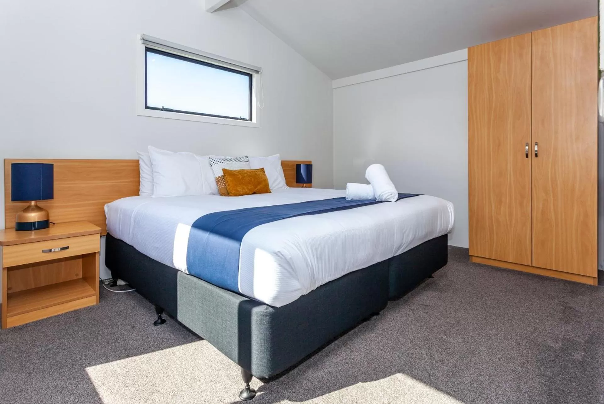 Bedroom, Bed in Tidewater Motel & Tourist Park