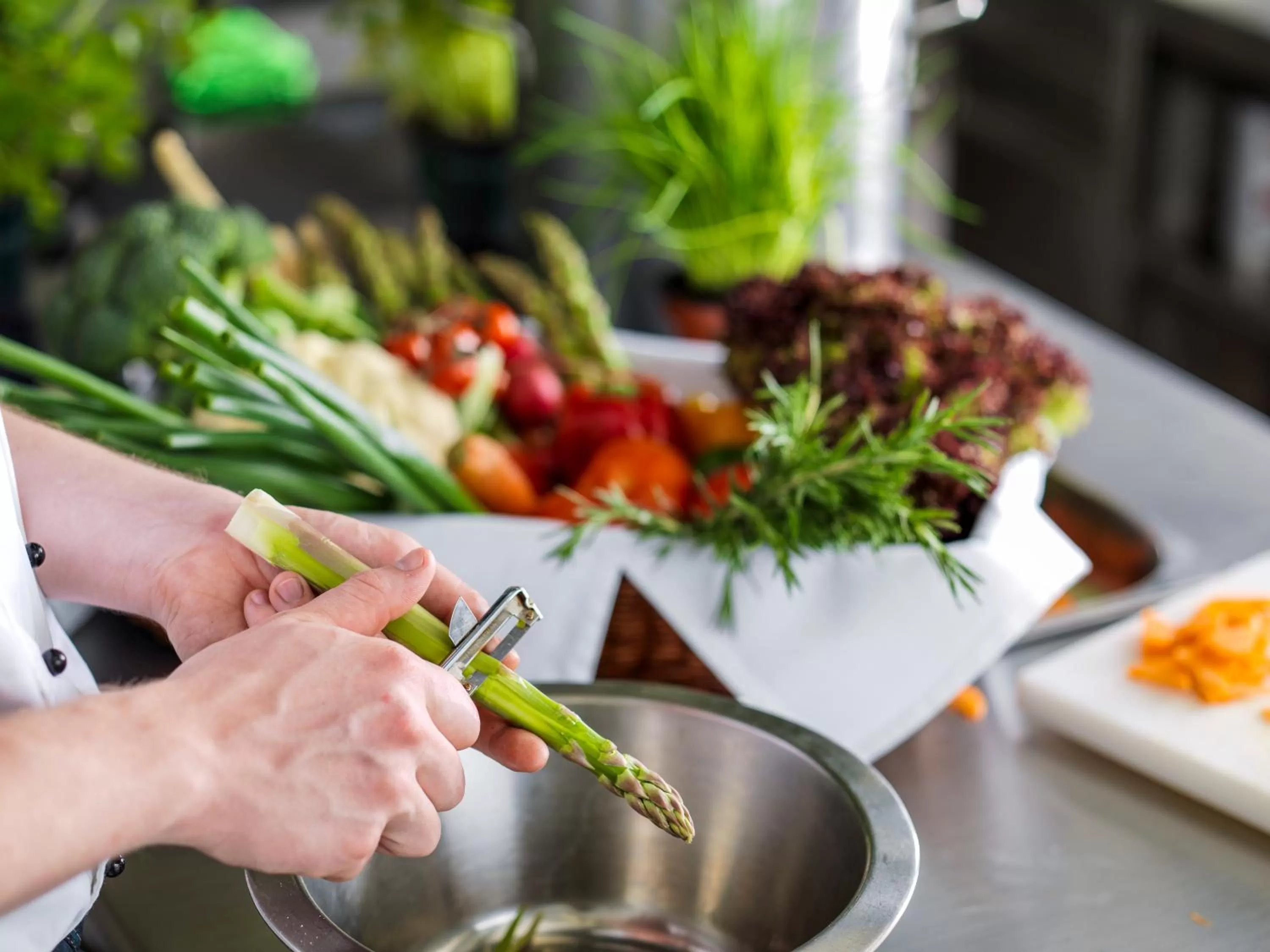 kitchen, Food in Hotel Enzian