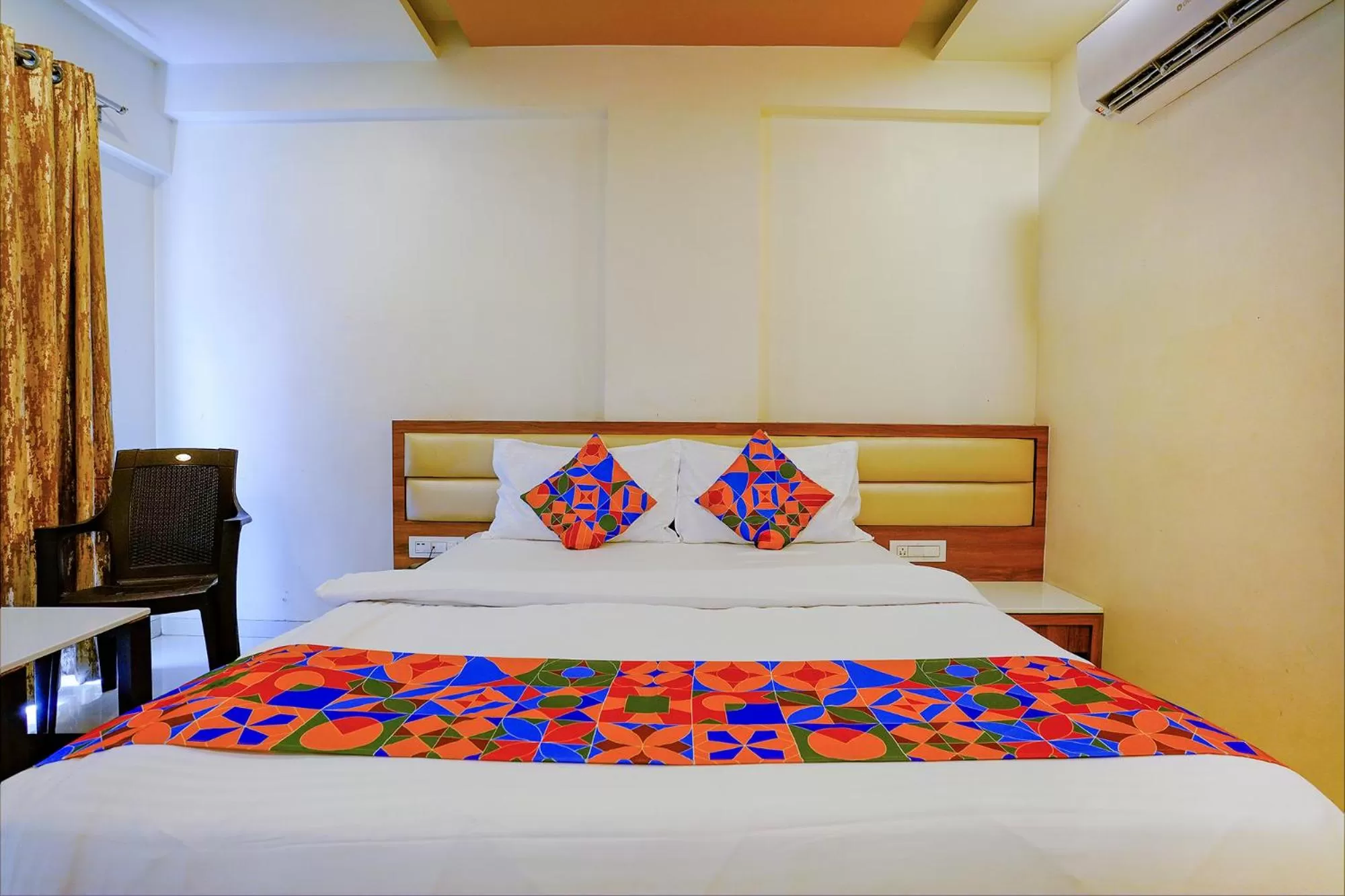 Bed in FabHotel Ramjis Residency