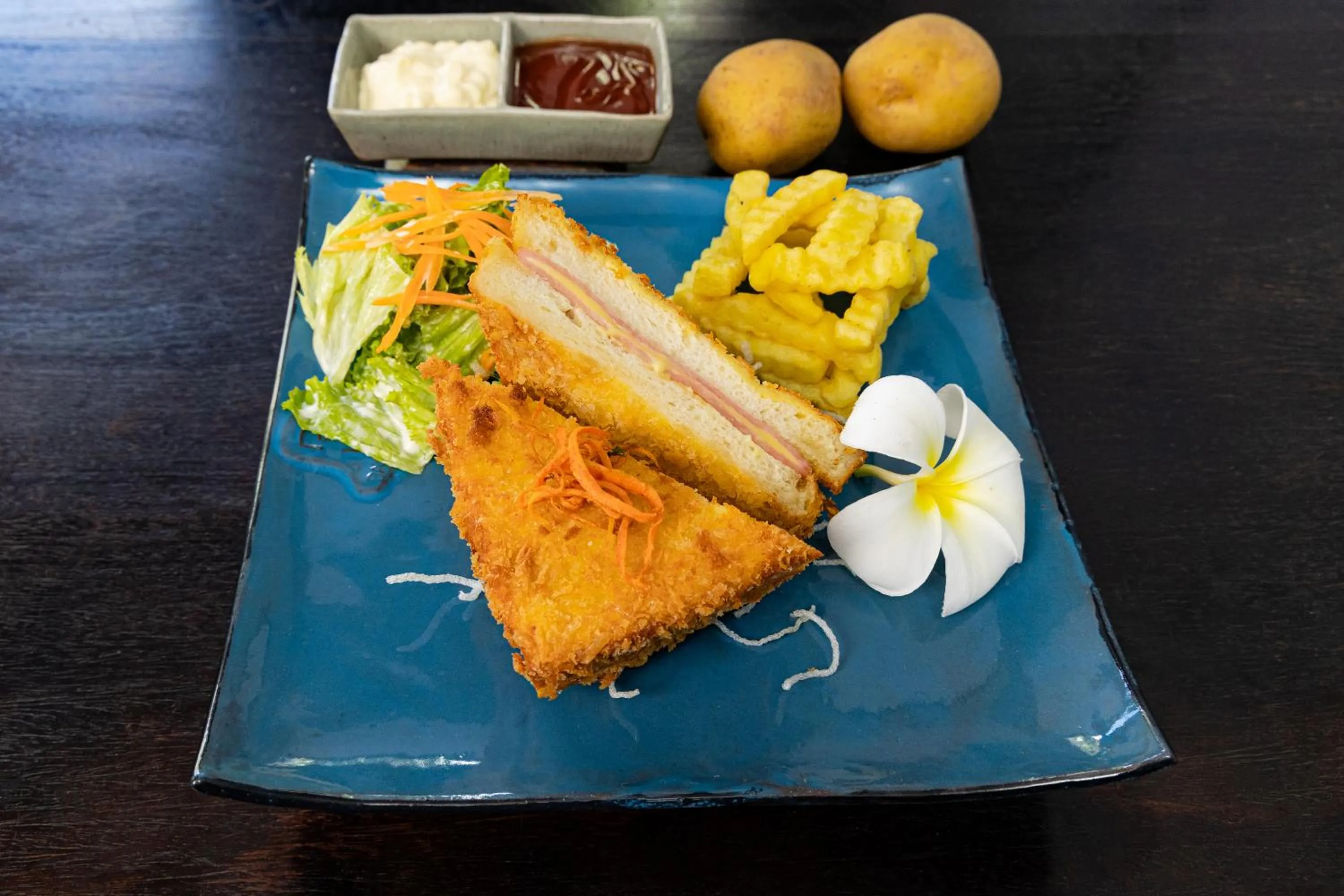 Food in Siem Reap Comforts Hostel