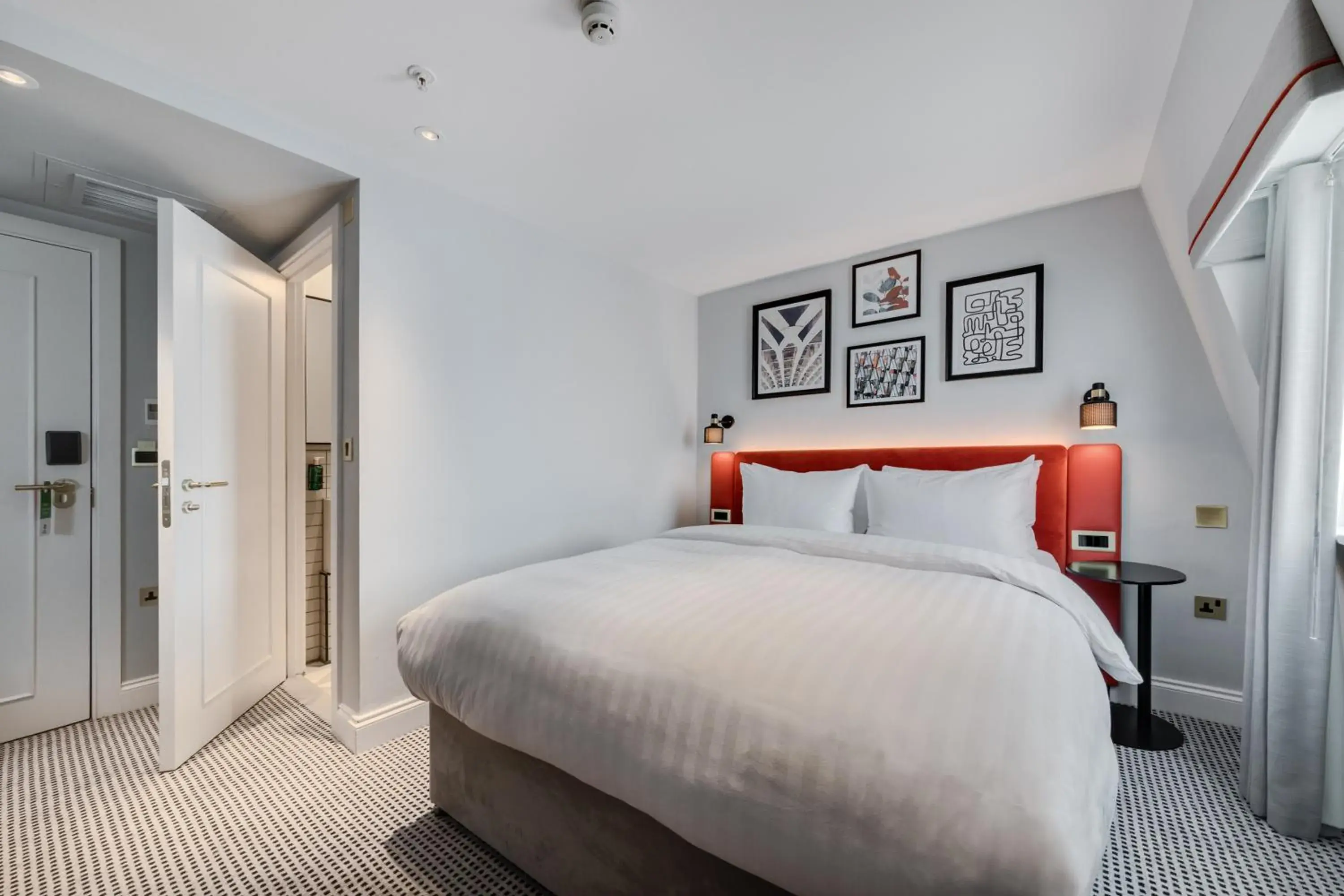 Executive Double Room in Best Western The Boltons Executive Double Room in Best Western The Boltons