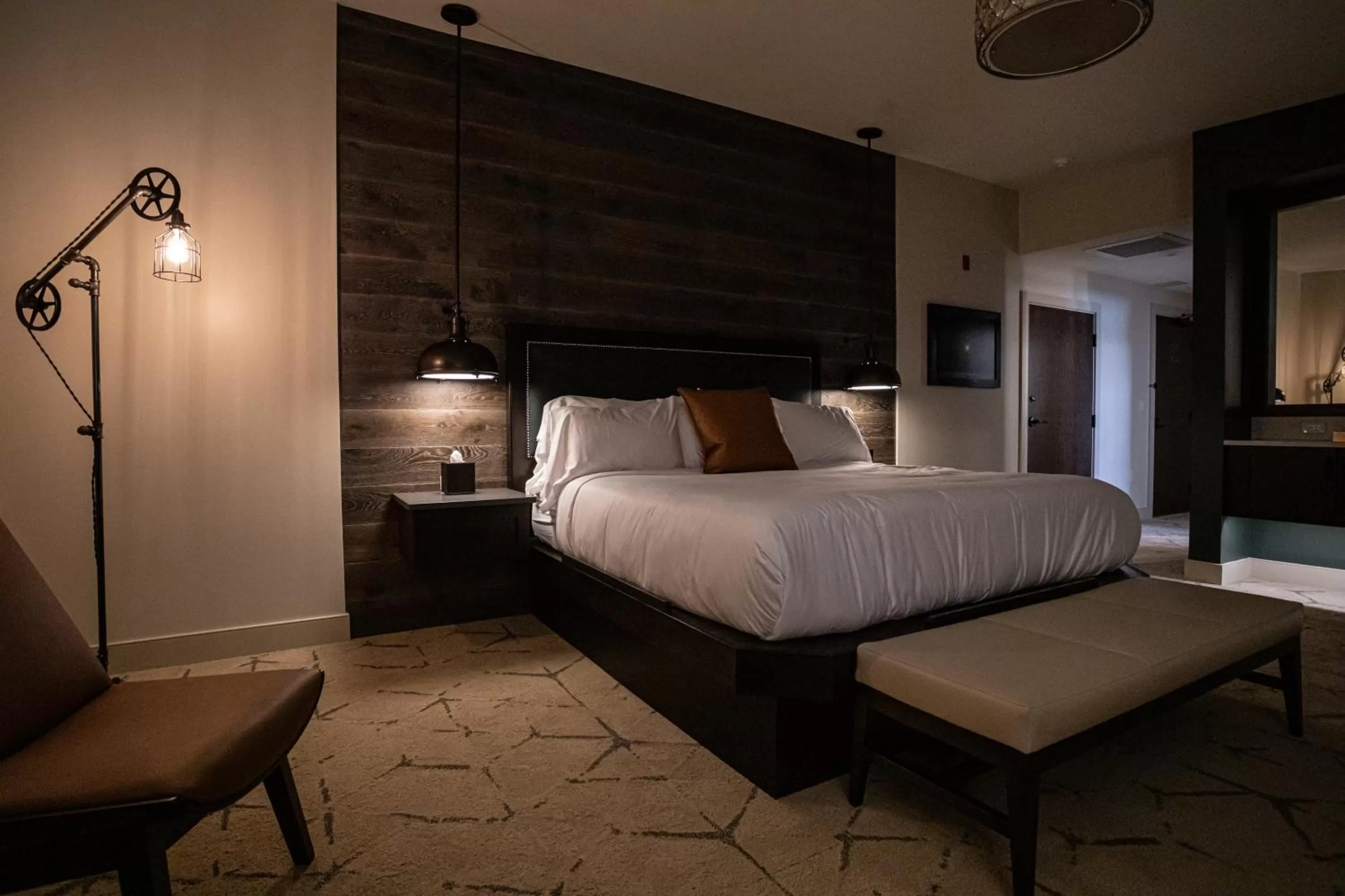 Bed in Ghost Light Inn