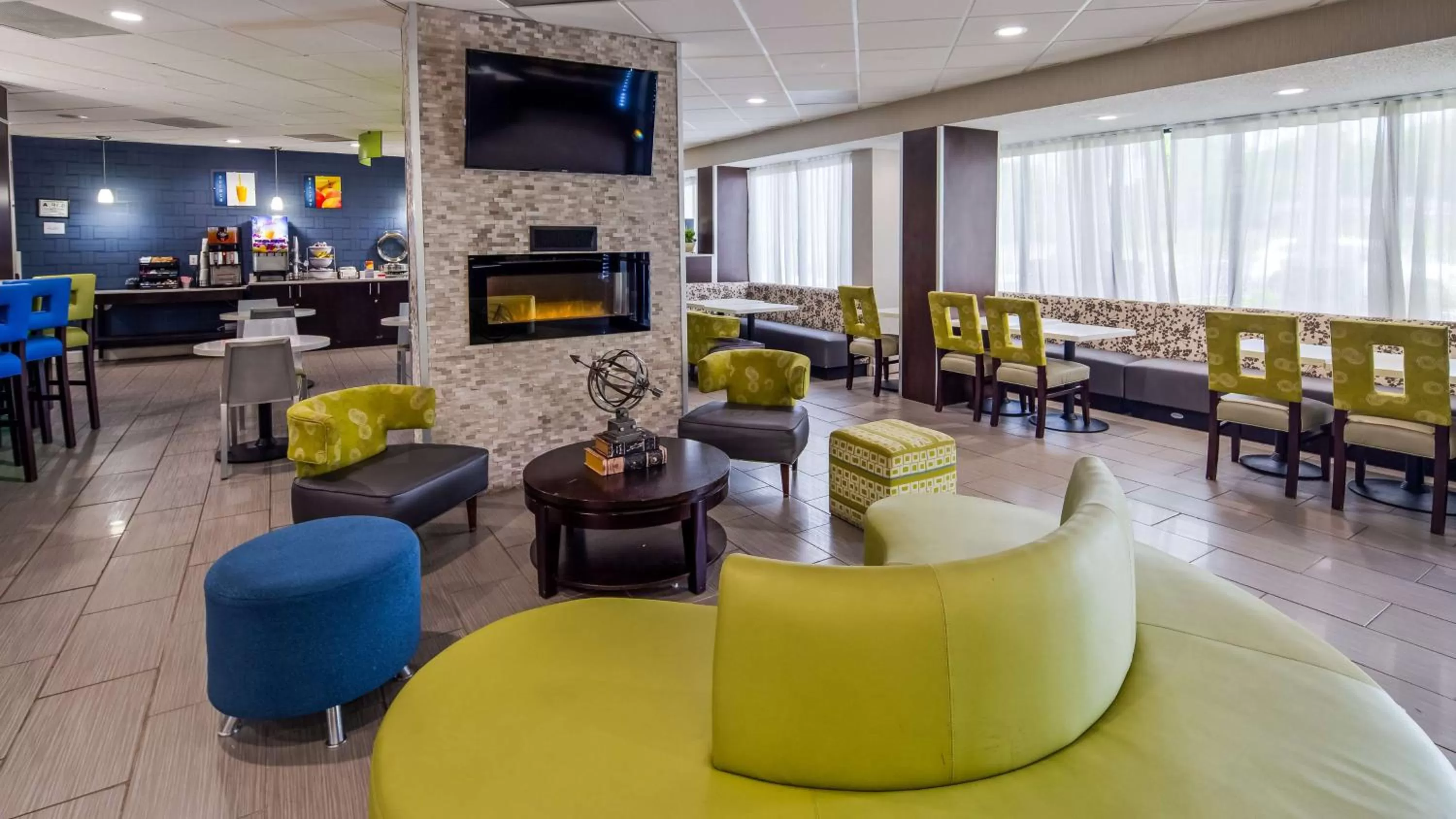 Lobby or reception in Best Western Plus Hanes Mall