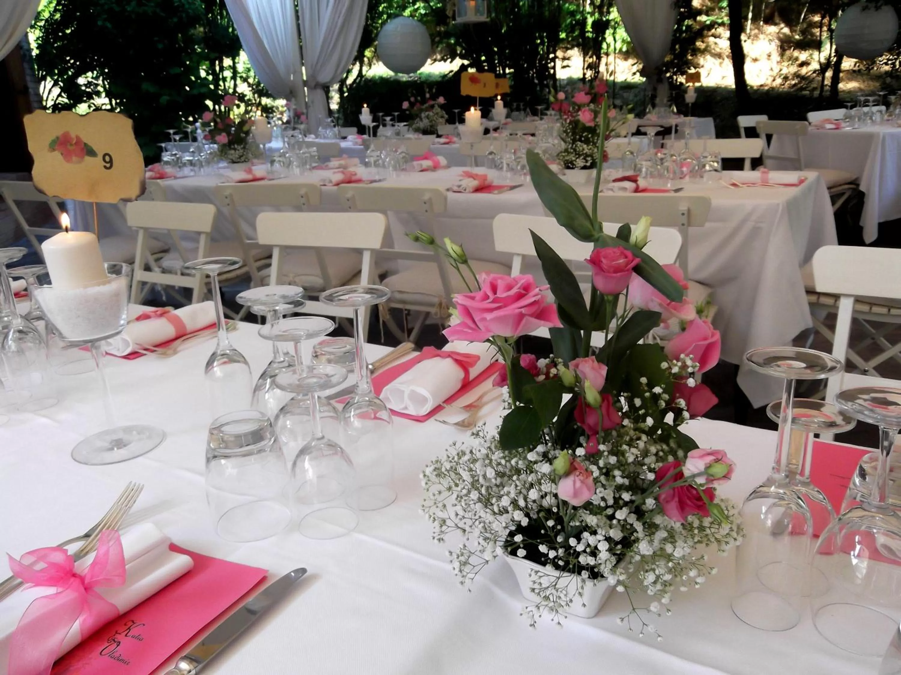 Restaurant/places to eat in Le Querce Hotel