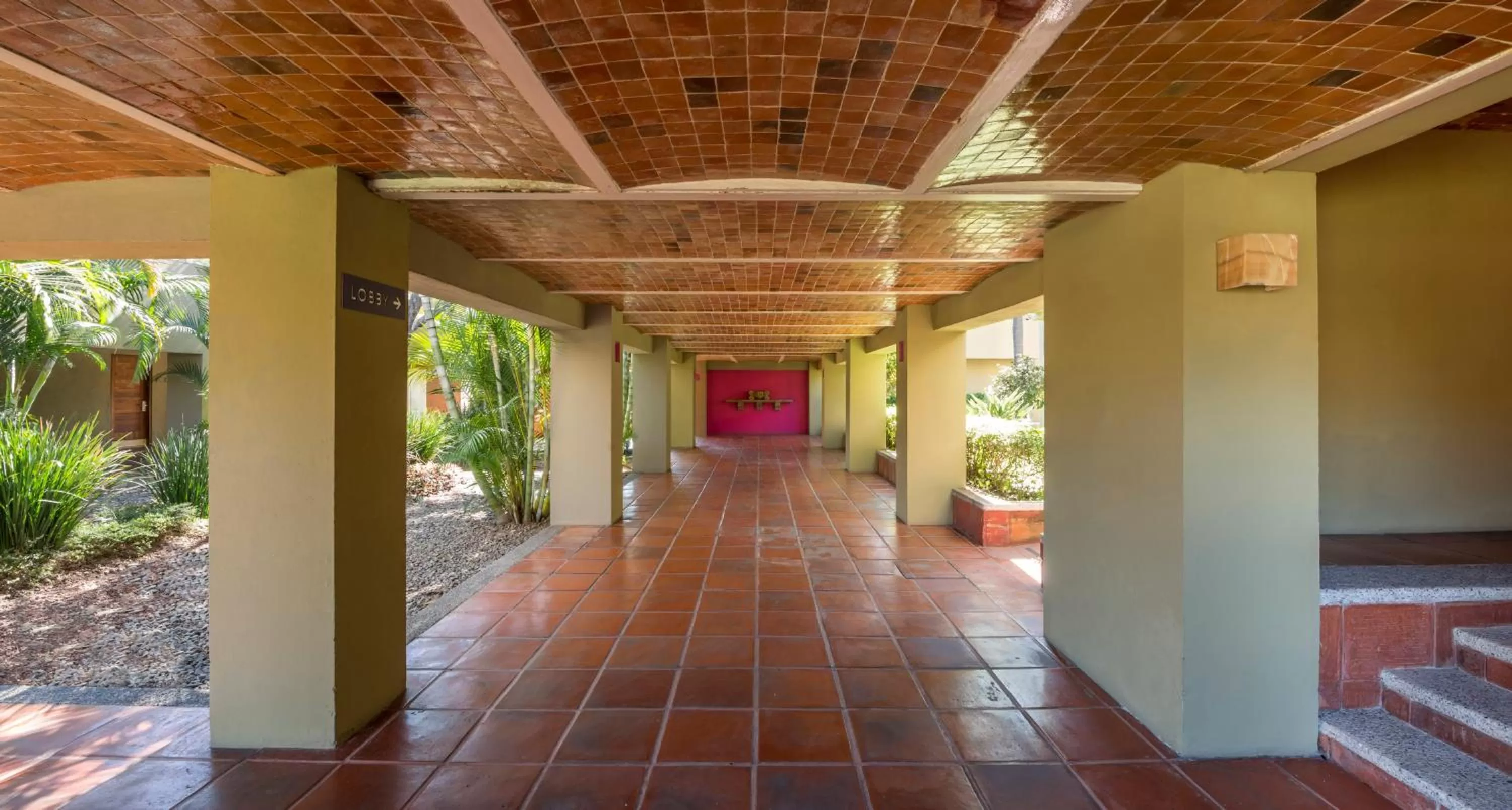 Restaurant/places to eat in Camino Real Guadalajara