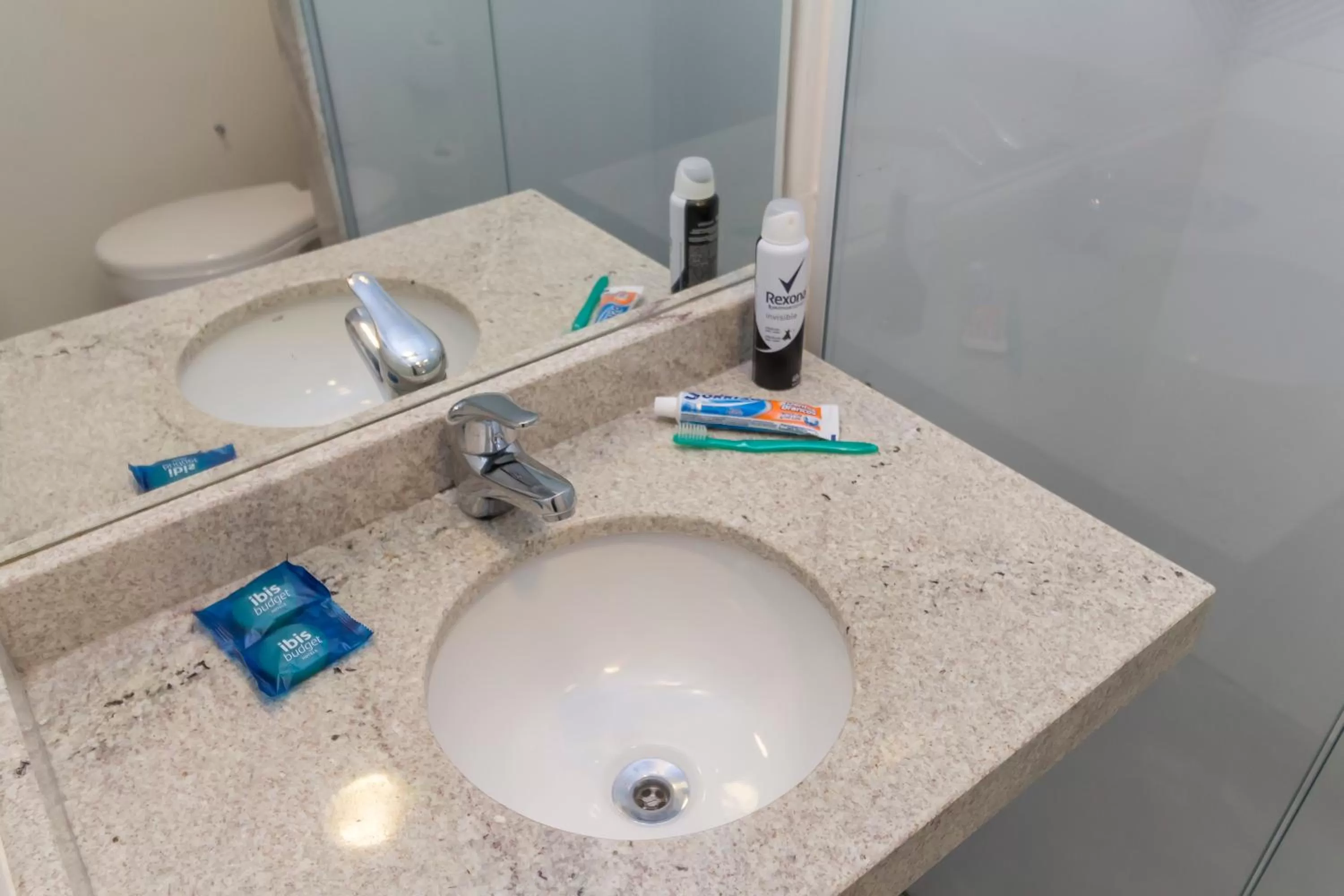 Bathroom in ibis budget Blumenau