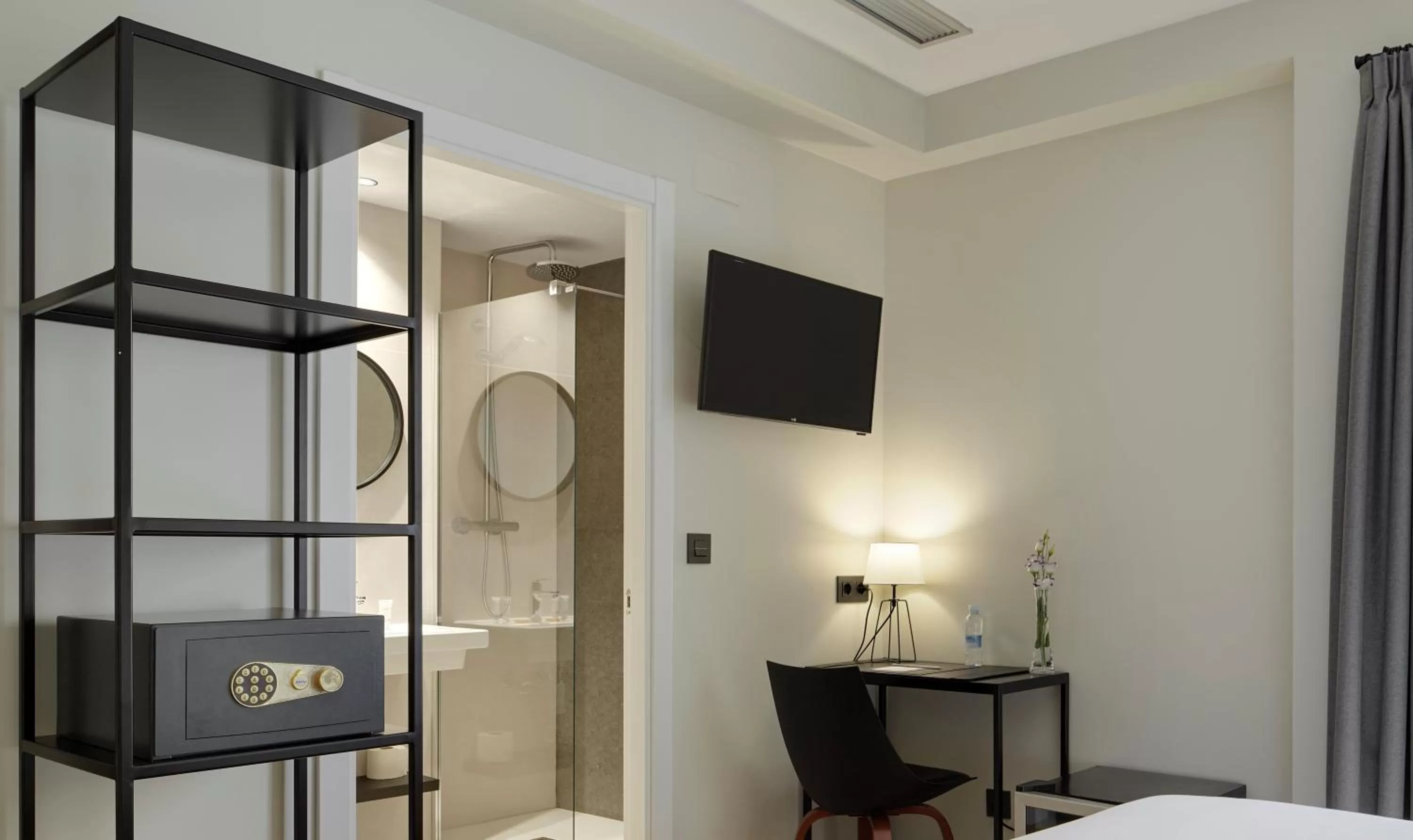 Photo of the whole room, Bed in HOTEL ARRiZUL BEACH