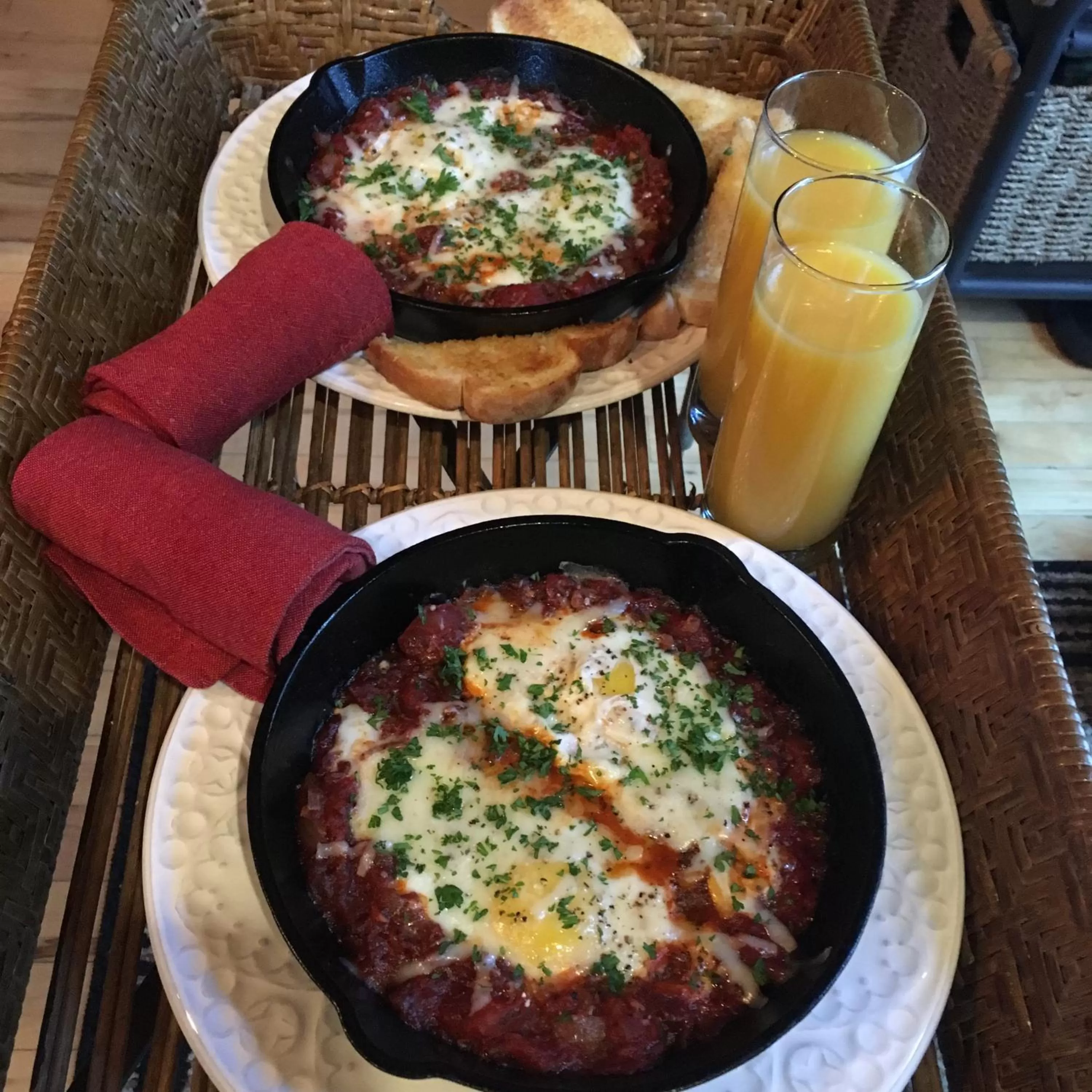 Breakfast in A Suite Retreat - Beyond Bed & Breakfast