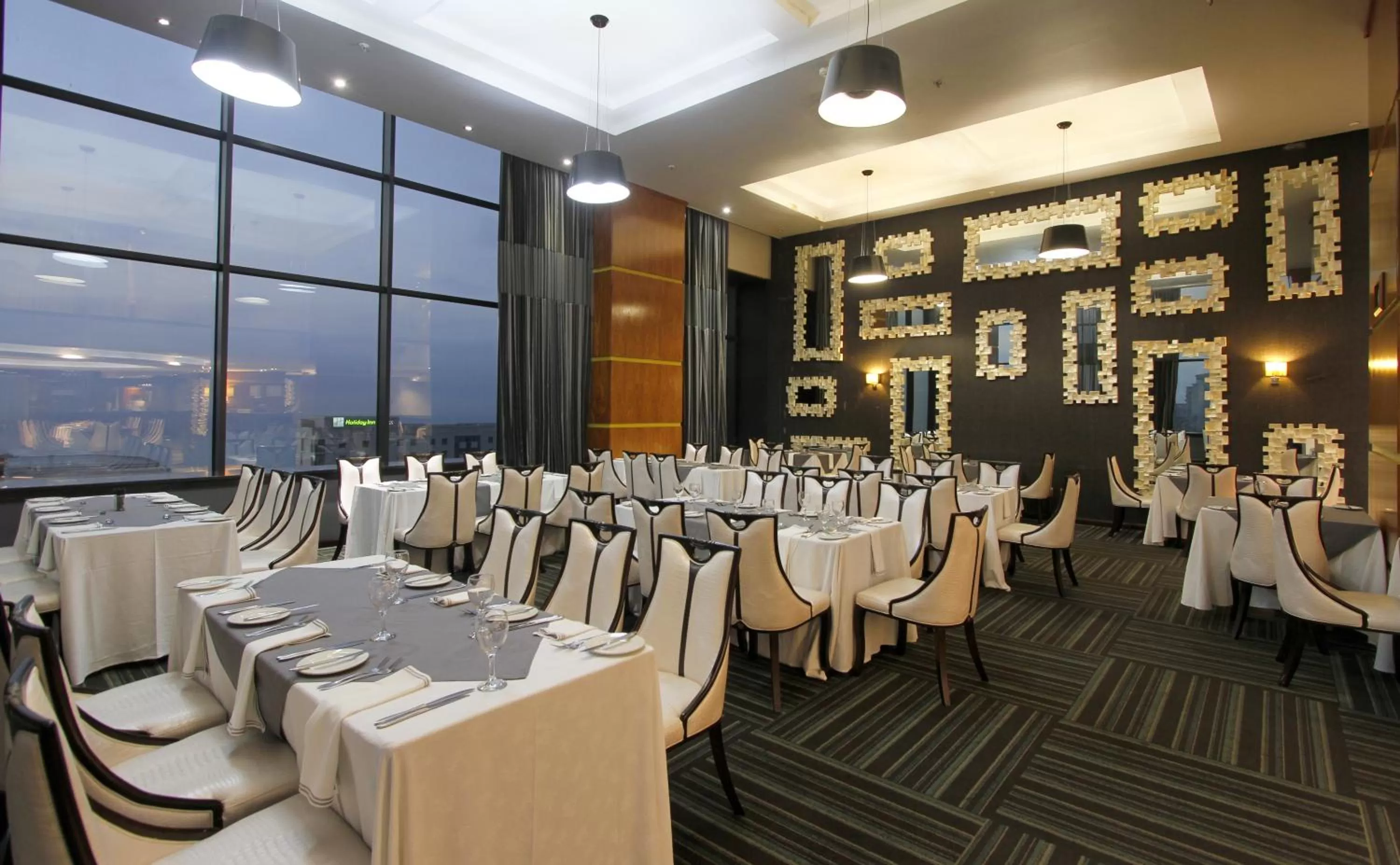 Restaurant/places to eat in Coastlands Umhlanga Hotel and Convention Centre