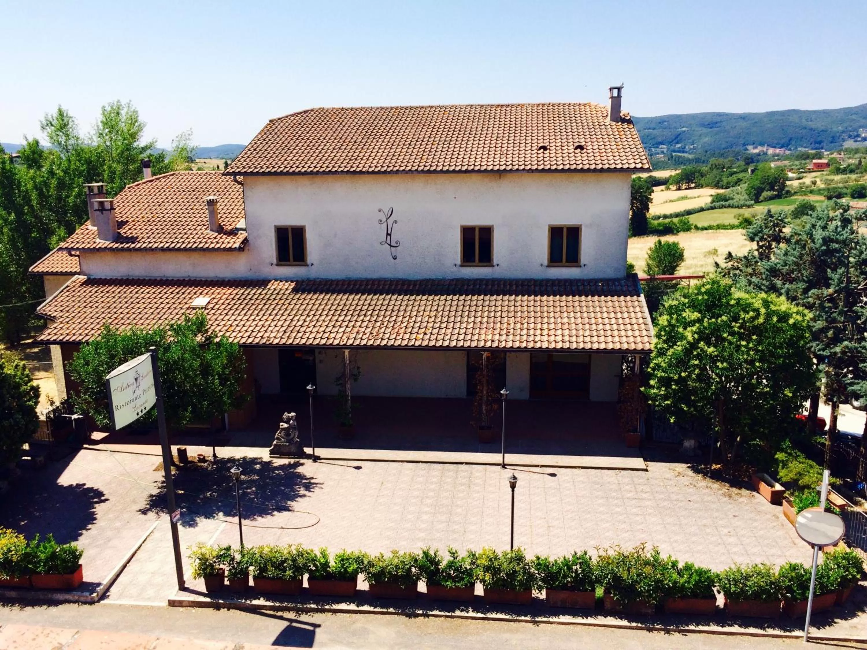Facade/entrance, Property Building in La Lanterna