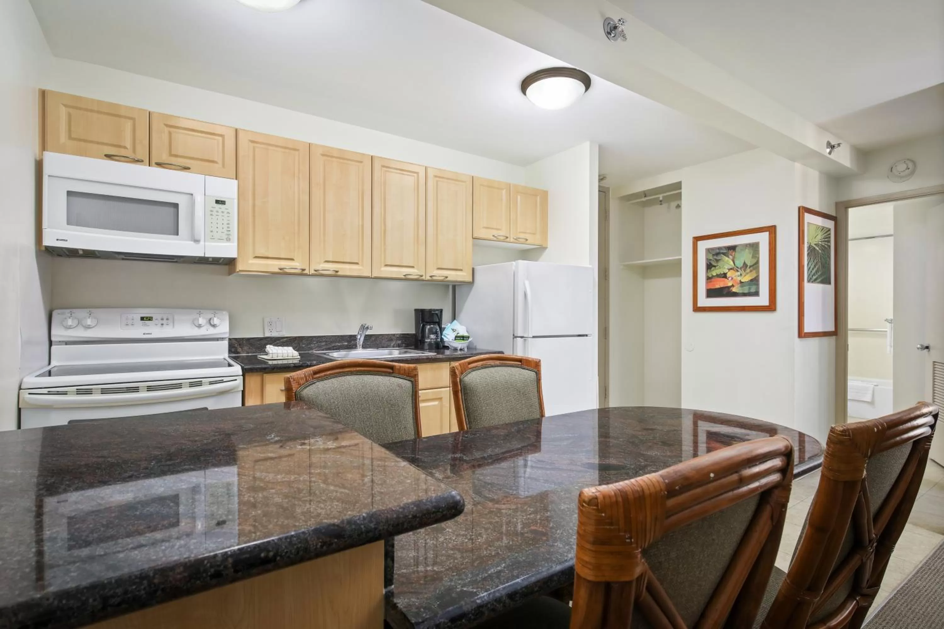Kitchen or kitchenette in Aston Waikiki Sunset