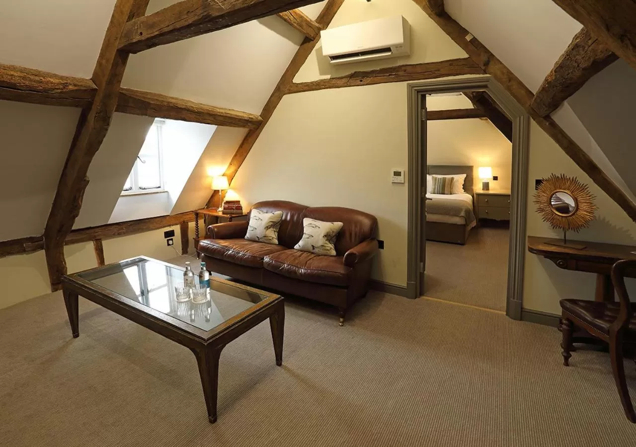 Communal lounge/ TV room in Kings Head