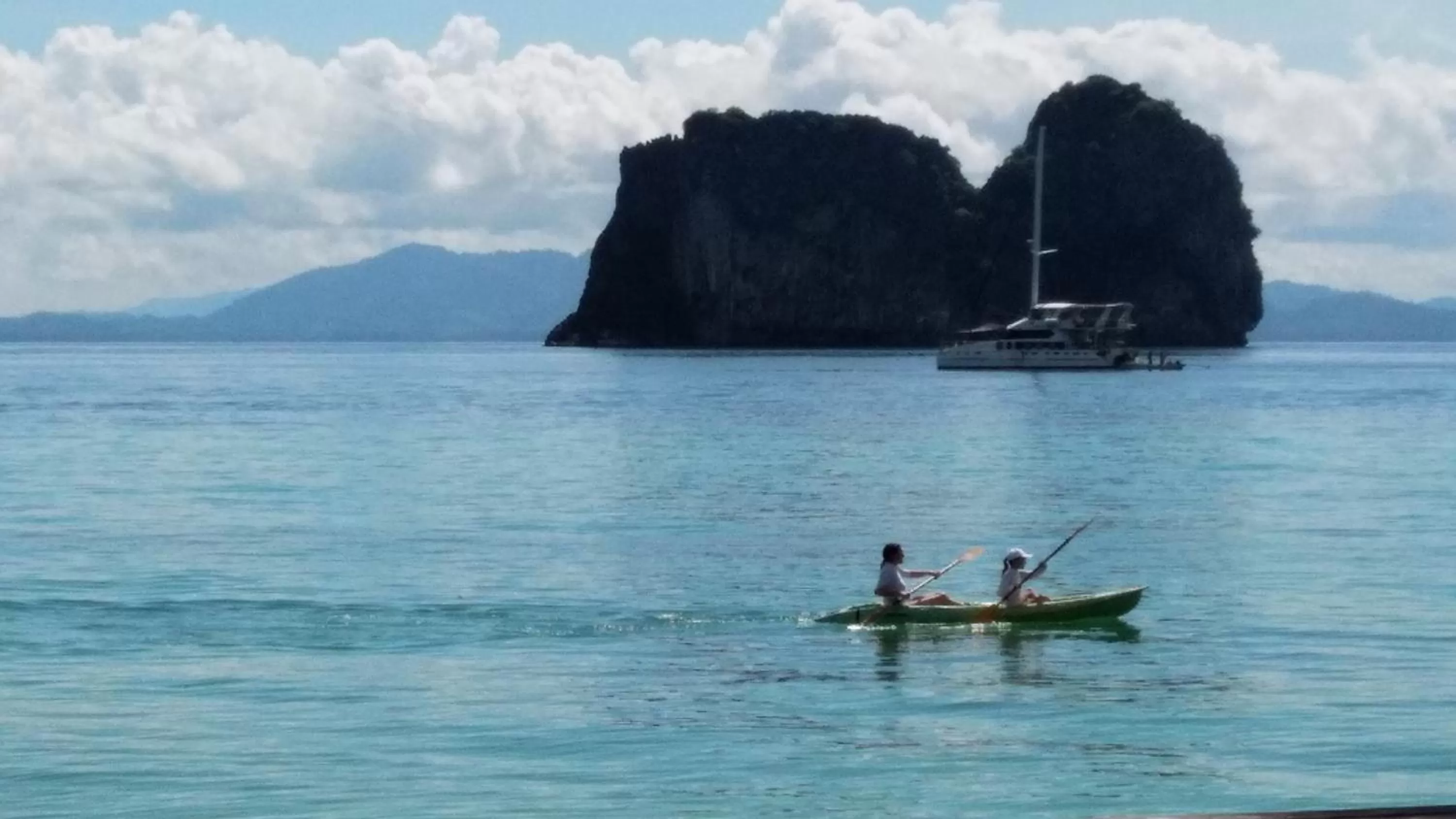 Day in Koh Ngai Kaimuk Thong Resort