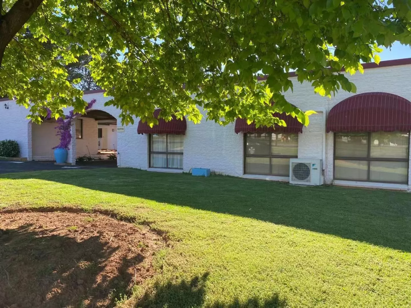 Facade/entrance in Apollo Motel Parkes