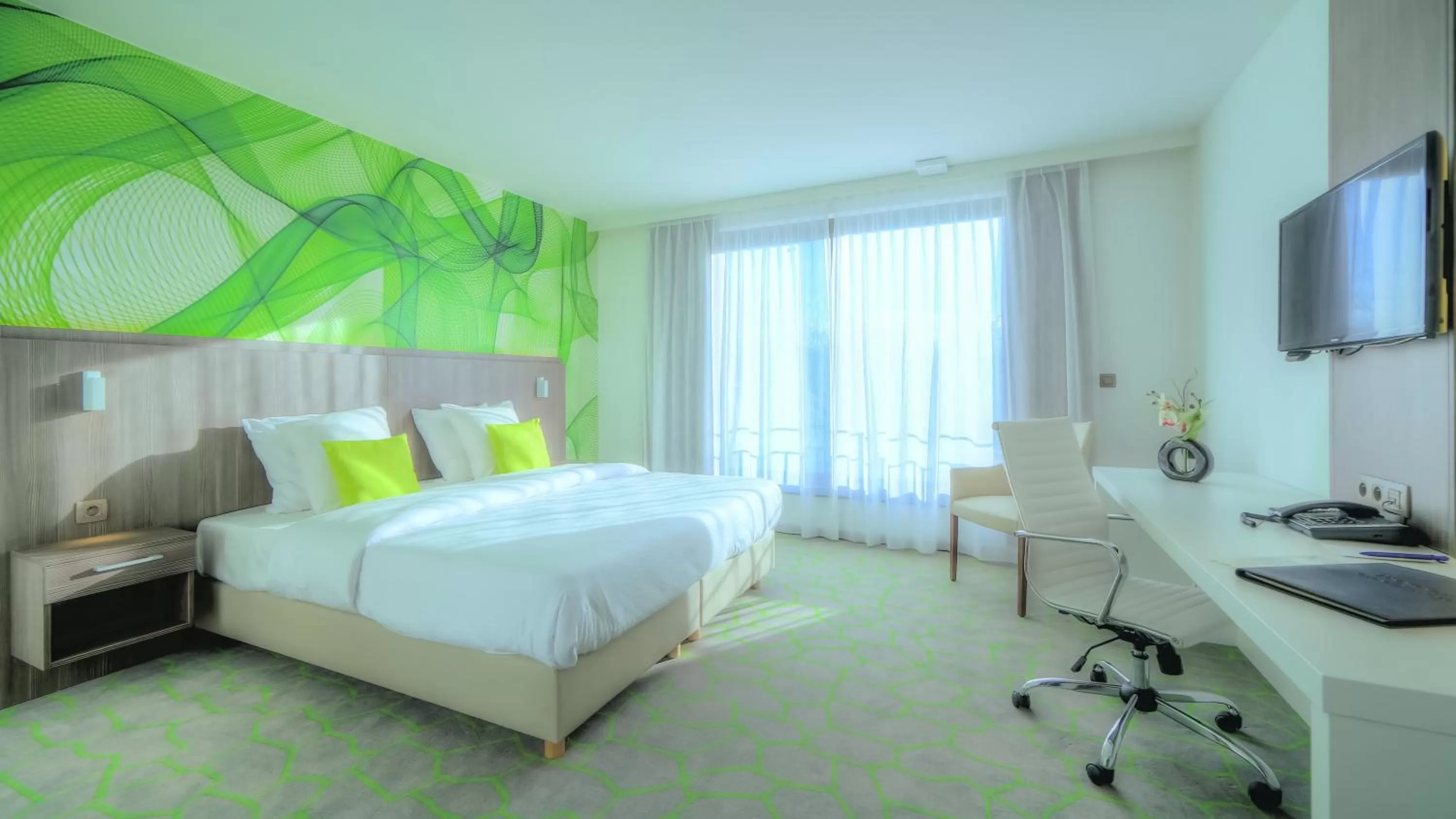 Executive Double Room with Balcony in B&B HOTEL Mons Centre