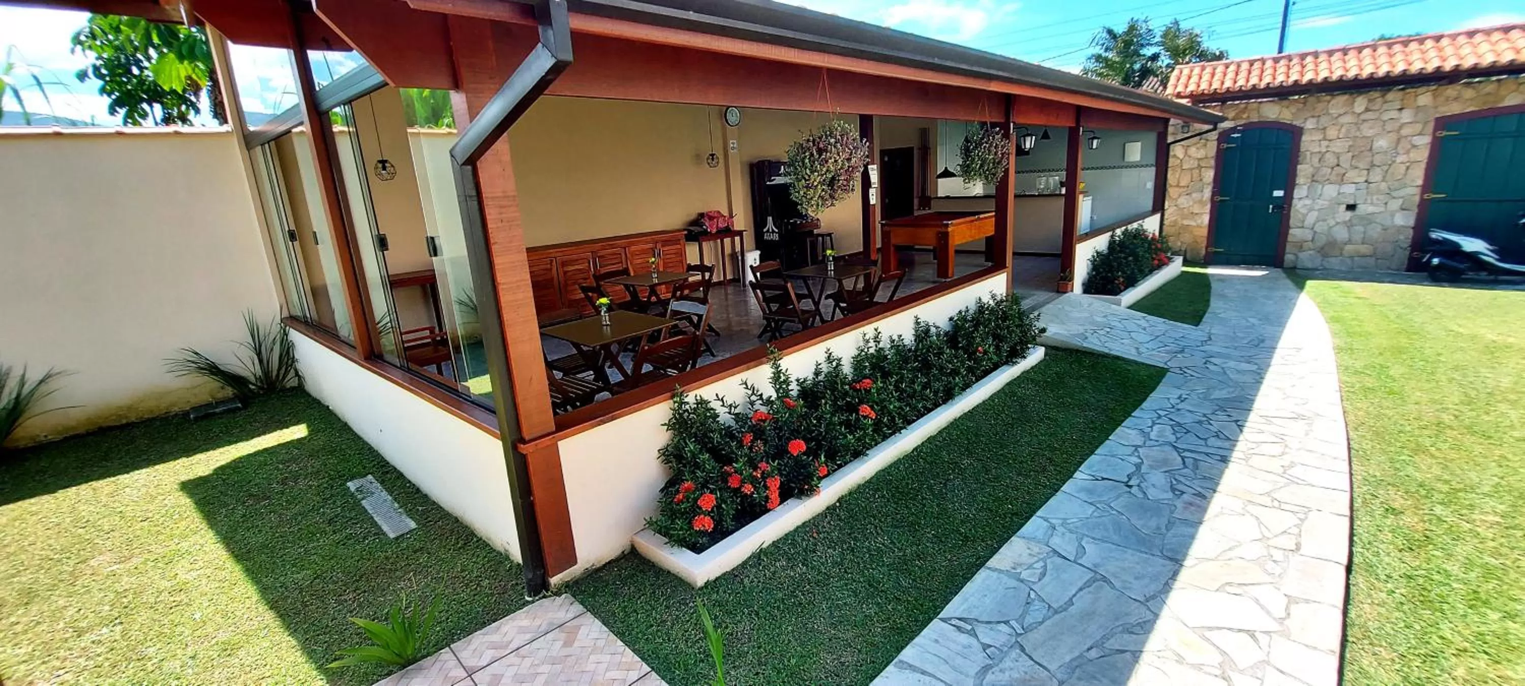 Facade/entrance in Pousada das Saíras