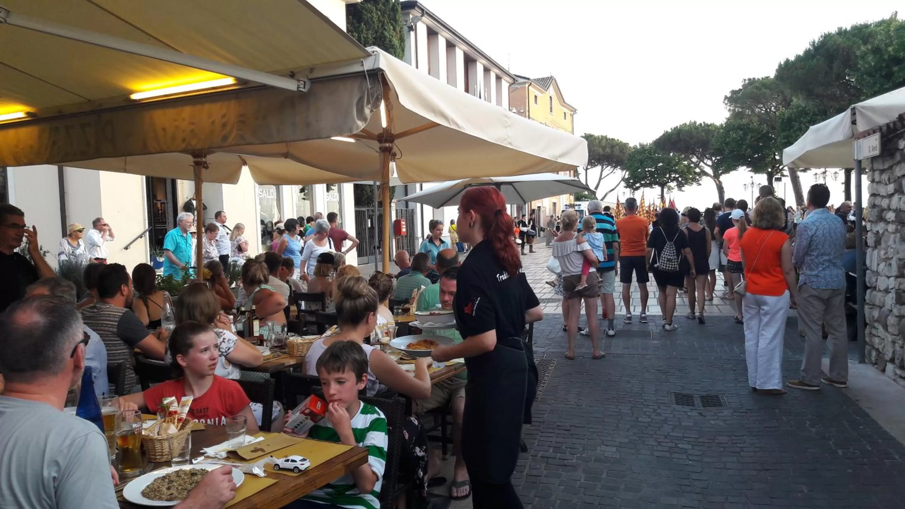 Property building in Casa Lady