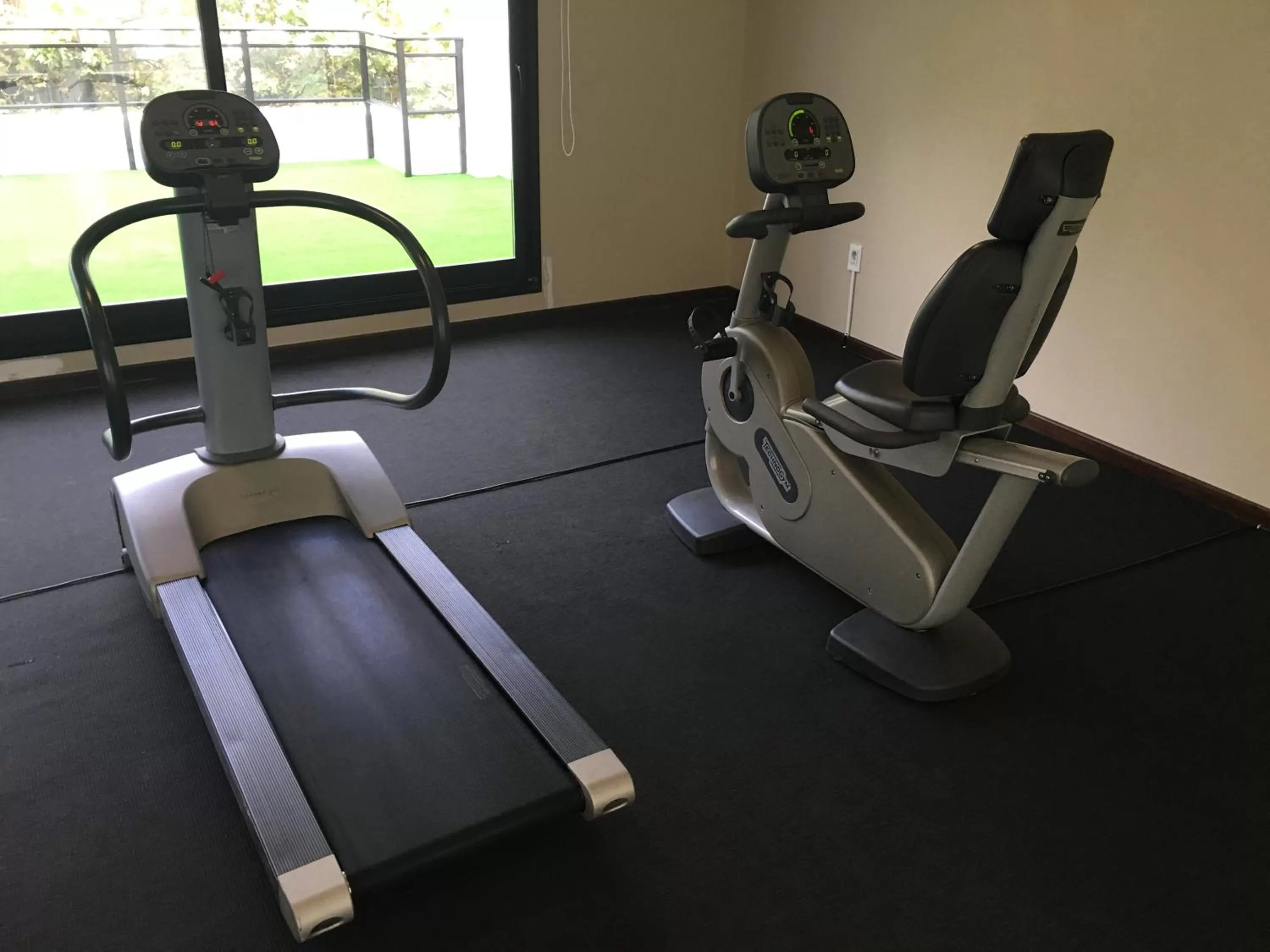 Fitness centre/facilities in Crystal Tower