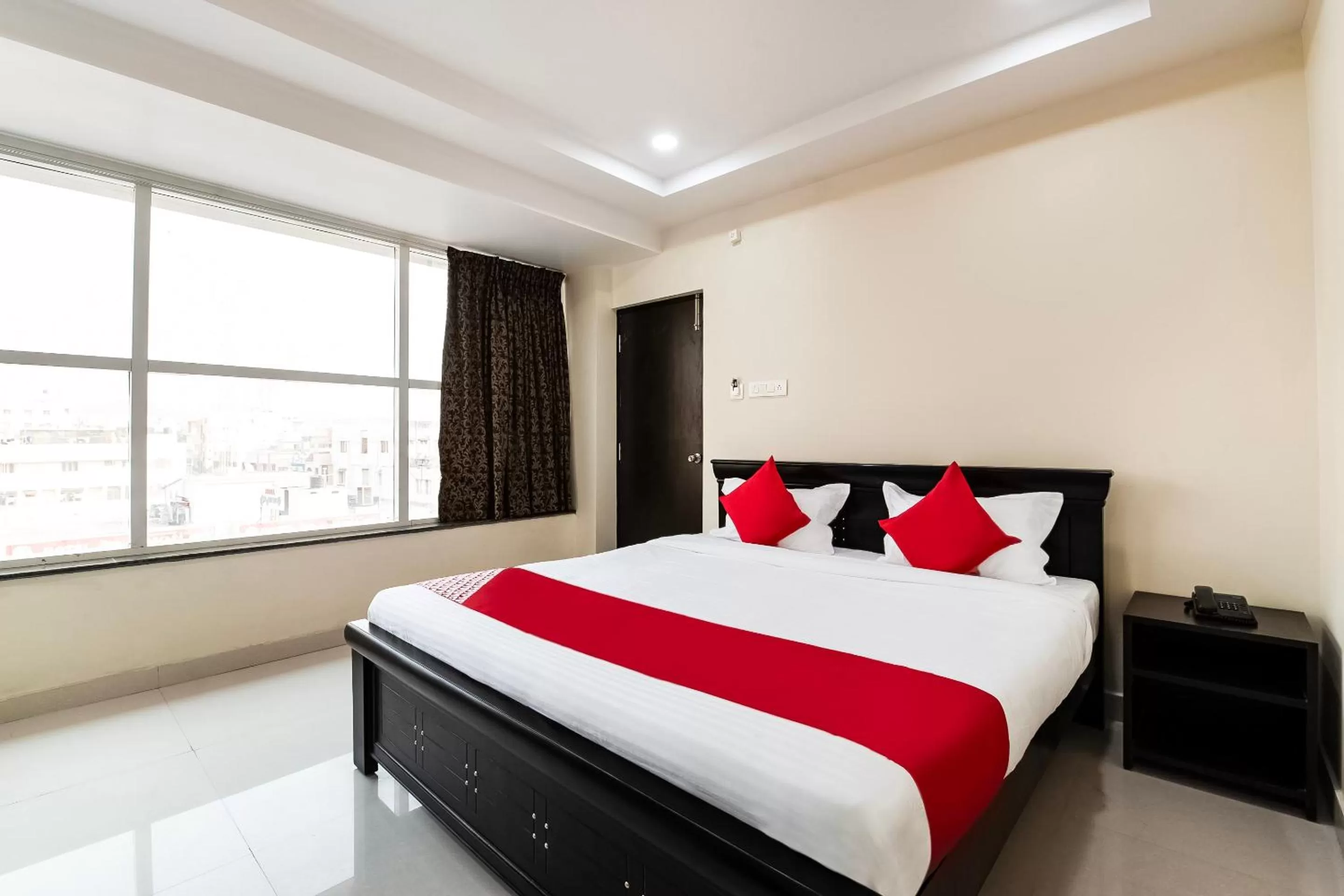 Bedroom, Bed in Capital O Hotel Green Tree