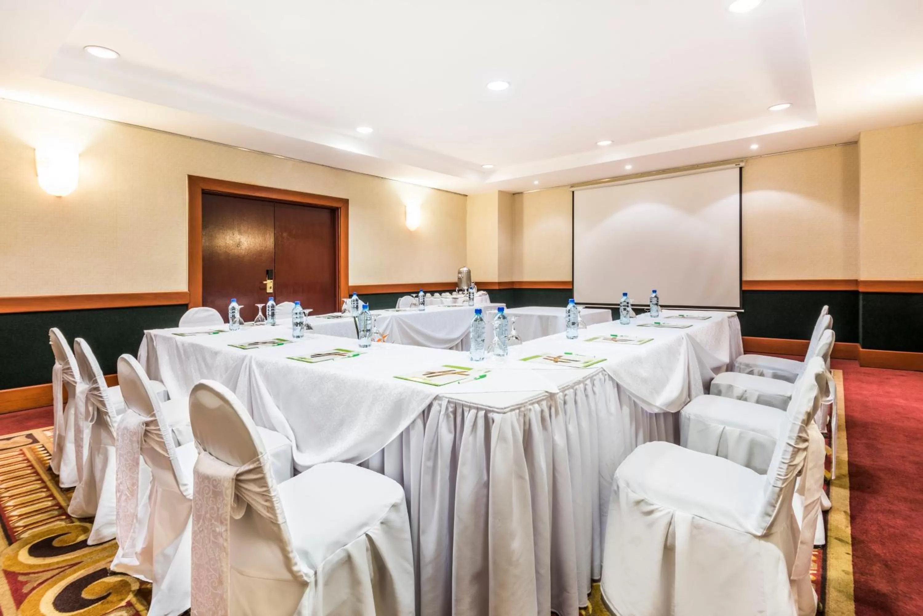 Meeting/conference room in Holiday Inn Convention Center by IHG
