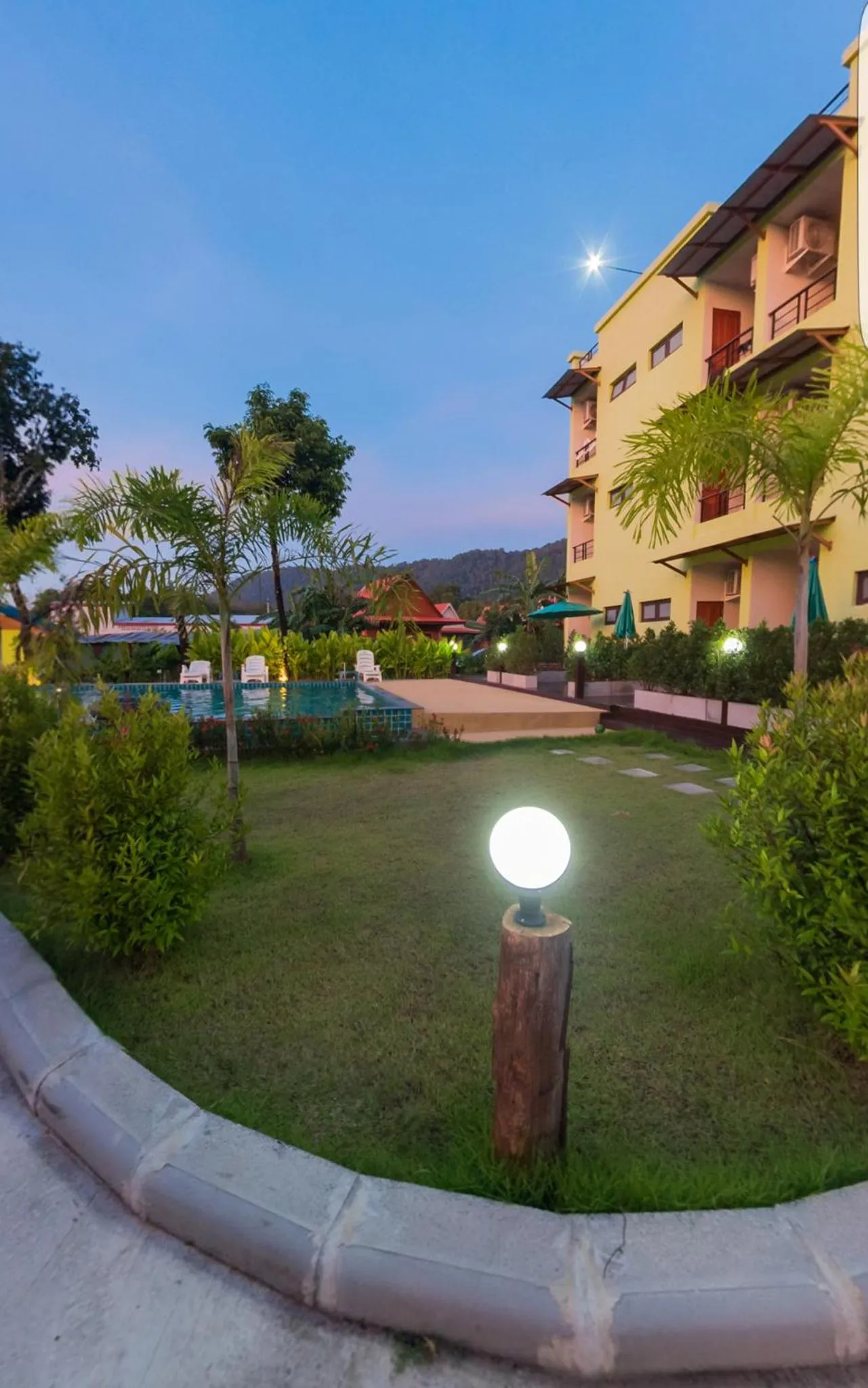 Morakot Lanta Resort