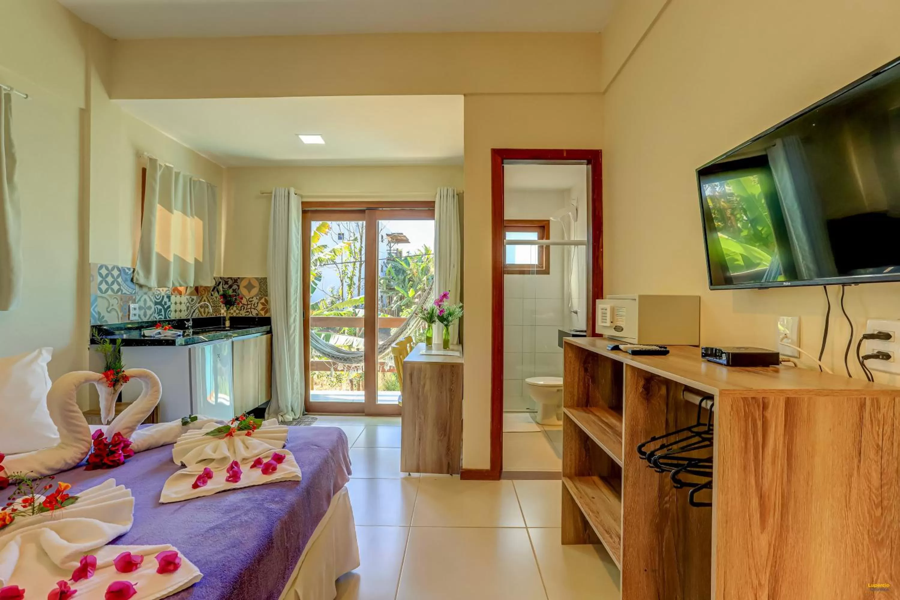 Photo of the whole room, TV/Entertainment Center in i9 Quixaba Flat