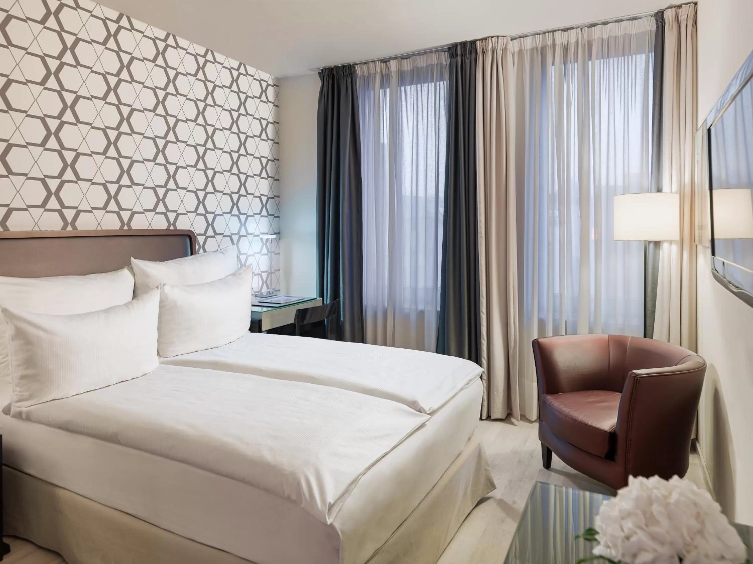 Bedroom, Bed in H10 Berlin Ku'Damm