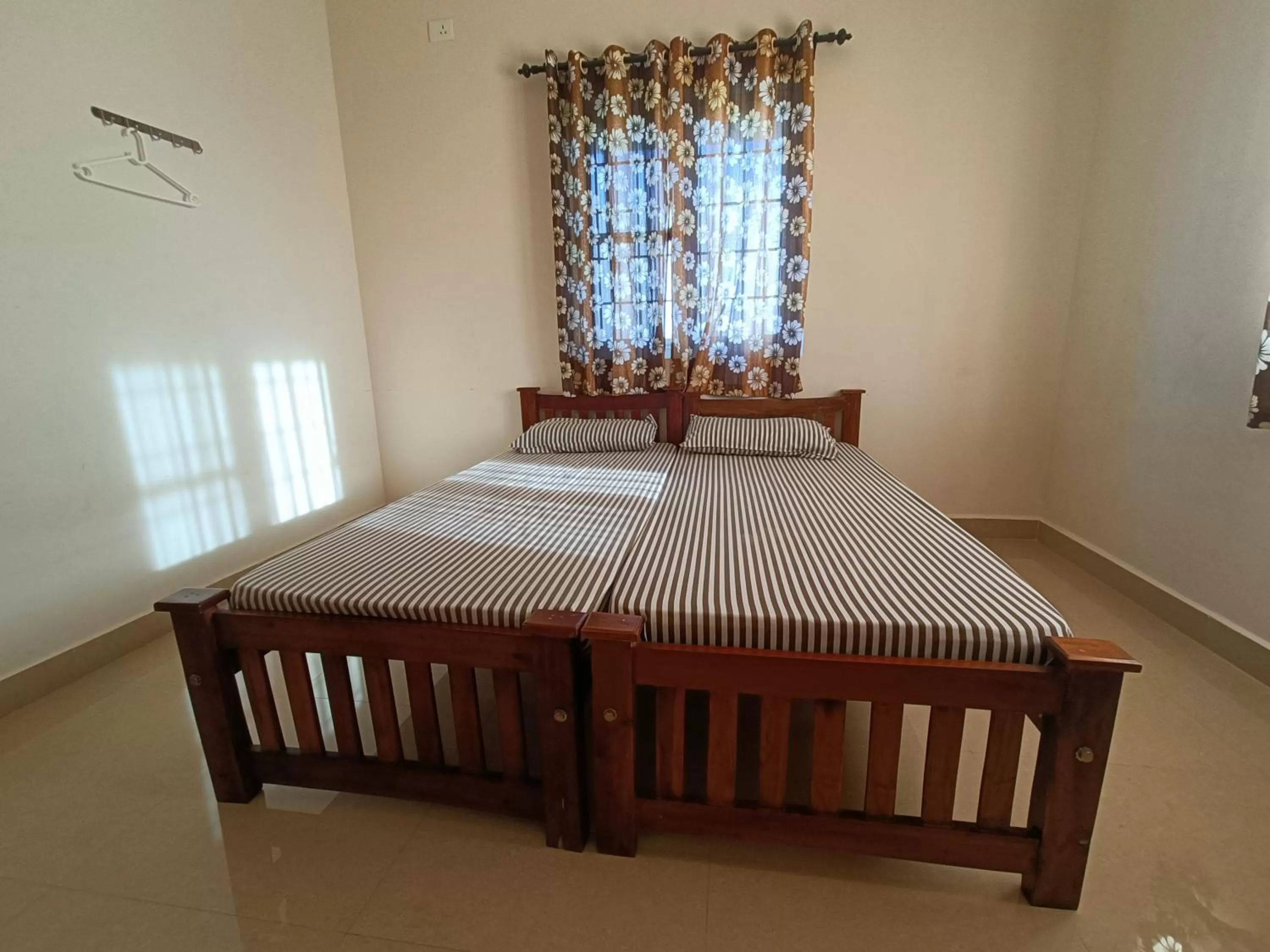 Bedroom, Bed in Shantham Service Apartments, Kinathukadavu, Coimbatore