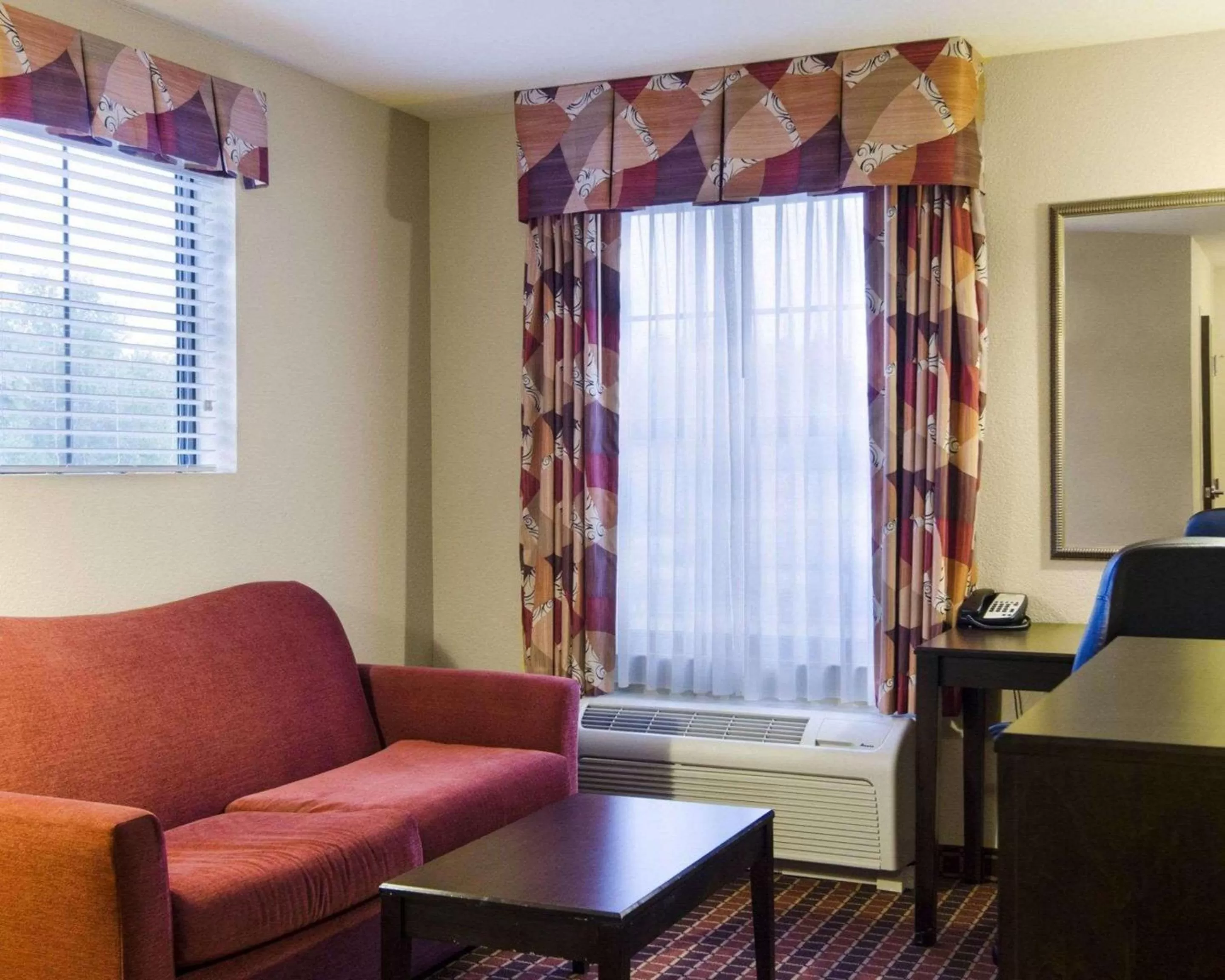Photo of the whole room in Affordable Suites of America Rogers - Bentonville